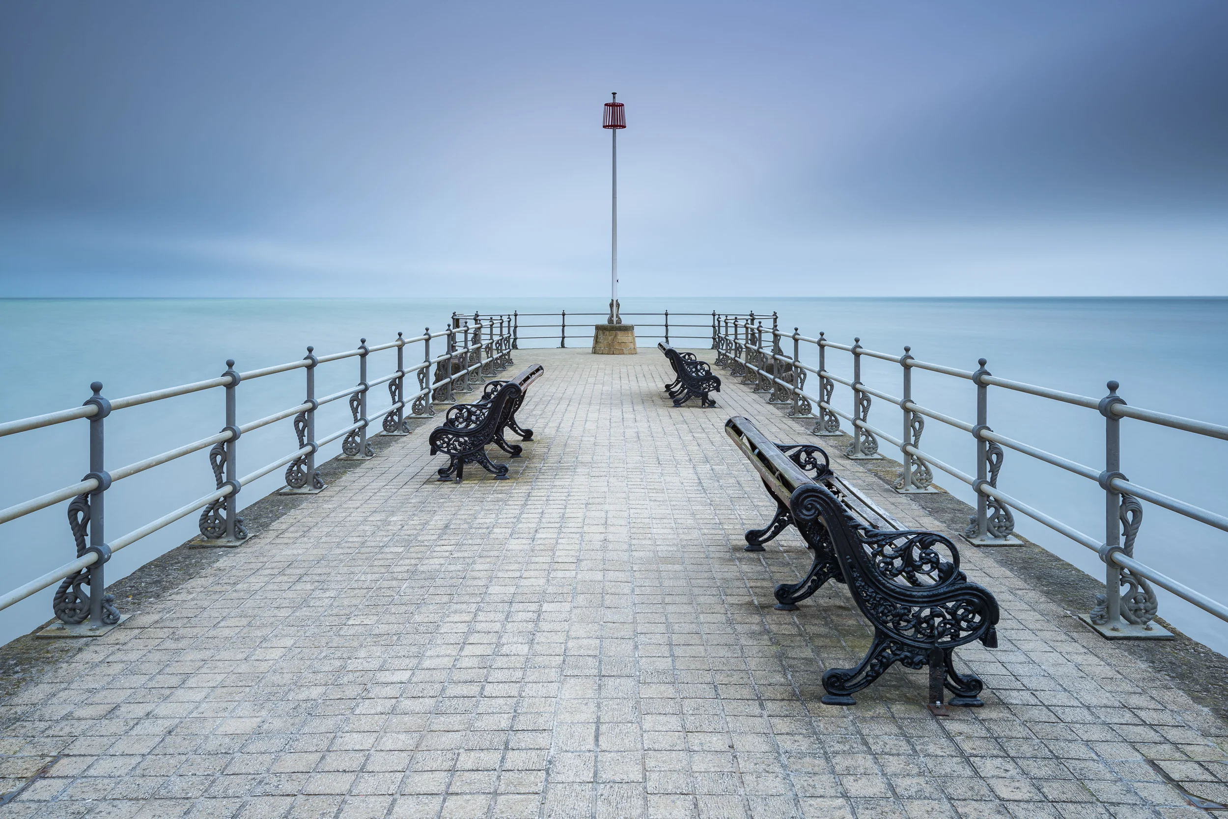Banjo Pier, Swanage. Nikon D750, Nikkor 16-35mm f/4 at 28mm, f/11, 30 secs, ISO 100, Lee Filters Big Stopper.