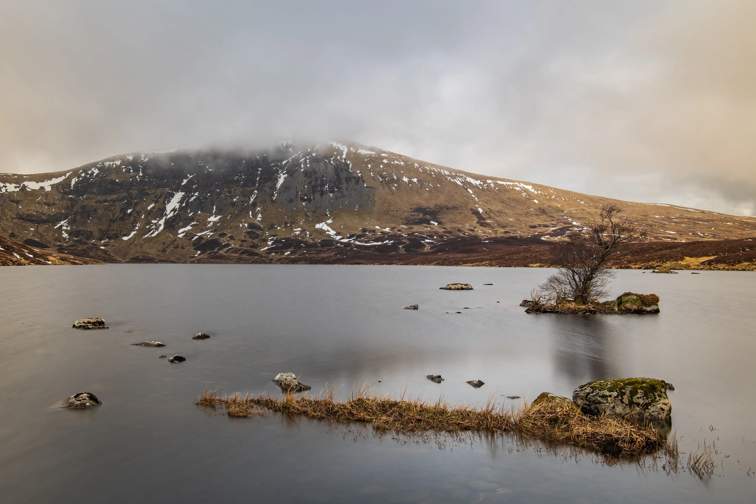 Nikon D850, Nikkor 24-70mm f/2.8 @ 32mm, f/11, 13 seconds at ISO 64, Lee Filters Circular Polariser and 10 stop ProGlass IRND.