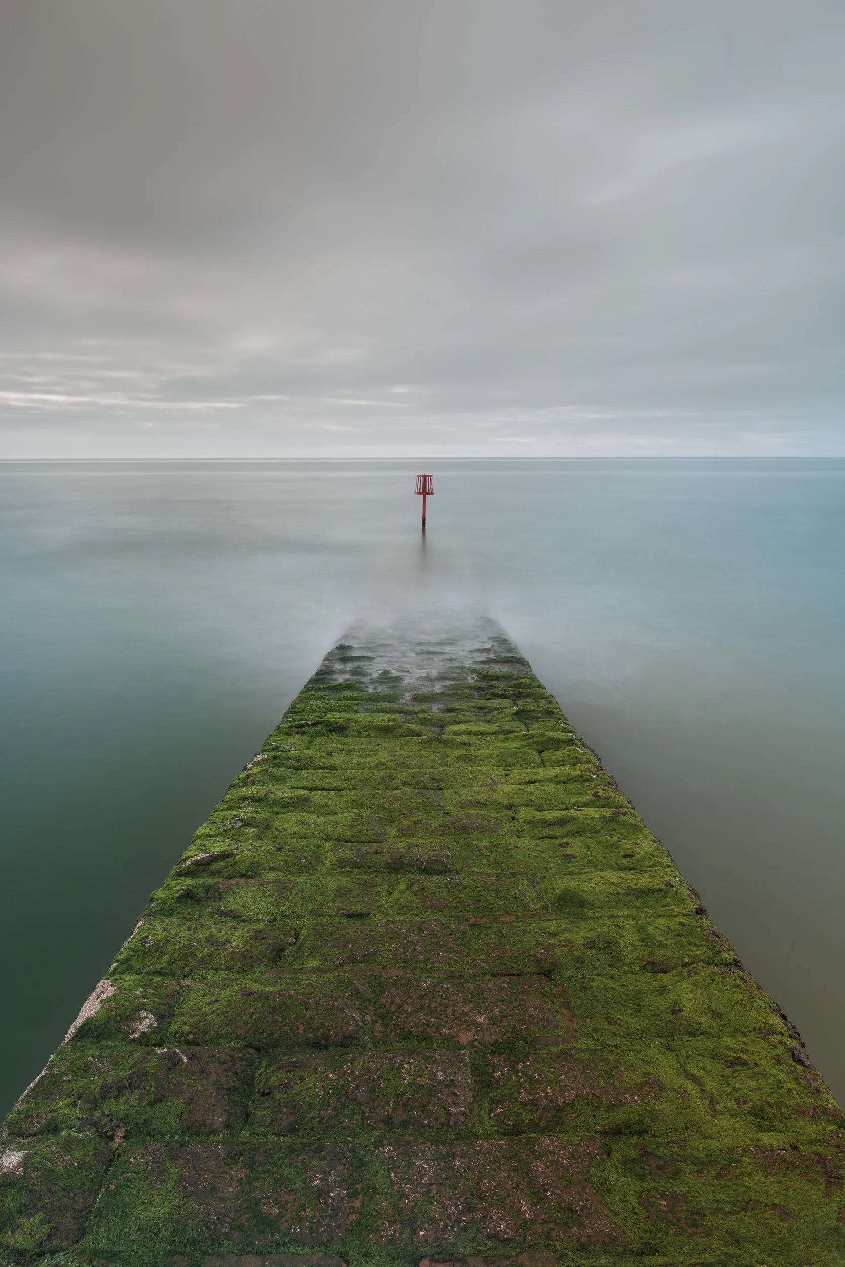 Nikon D850, Nikkor 16-35 mm f/4 at 20mm, f/11, 80 secs at ISO 64, Lee Filters circular polariser, 2 stop hard edge grad and 10 stop ProGlass IRND.