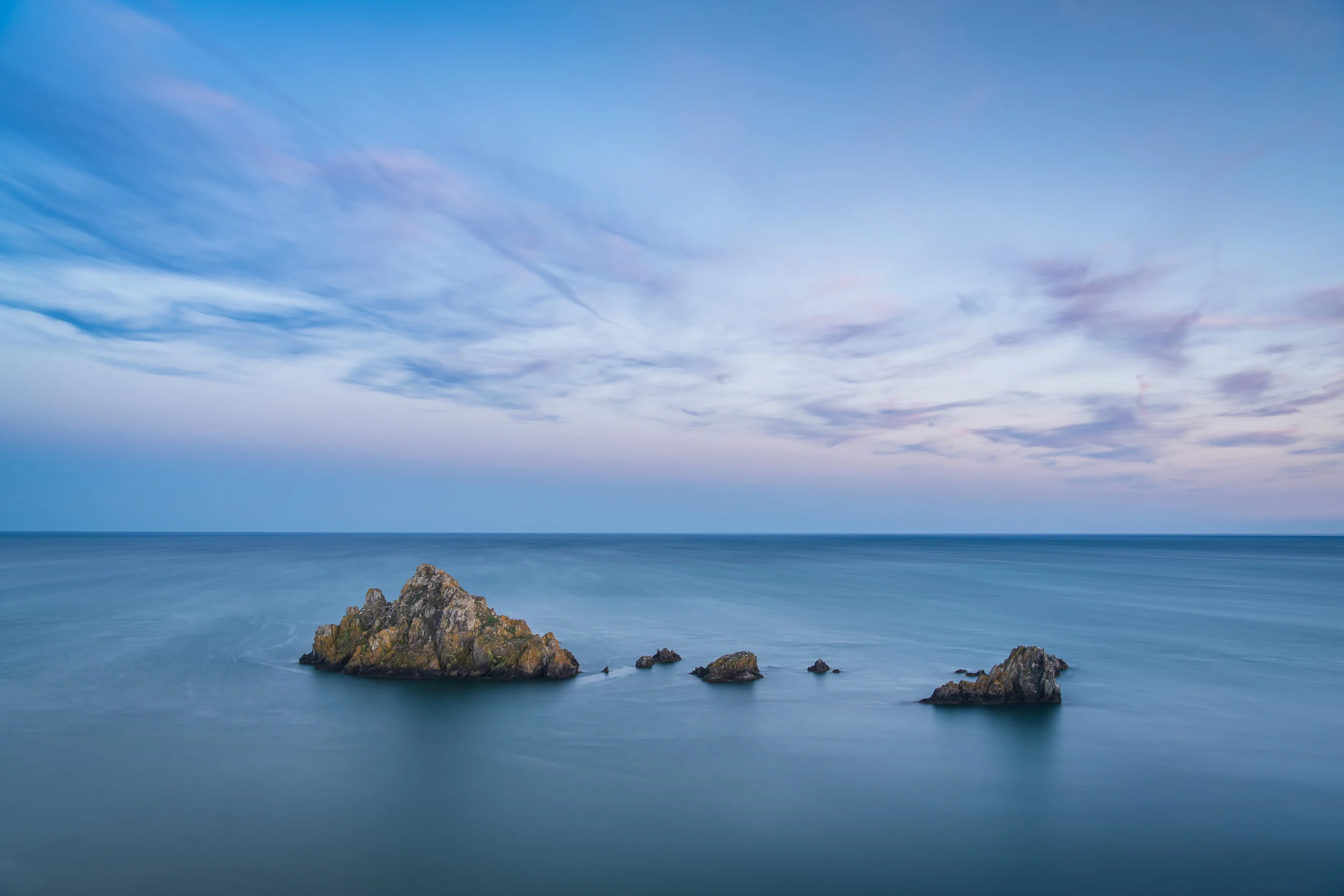 Islands in the Blue - Froward Point, Devon: Nikon D850, Nikkor 24-70 mm f/2.8 at 29 mm, 40 secs at f/11, ISO 64, Lee Filters Circular Polariser.
