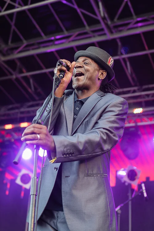a3a41-20150717-nevillestapleband-2501-03.jpg