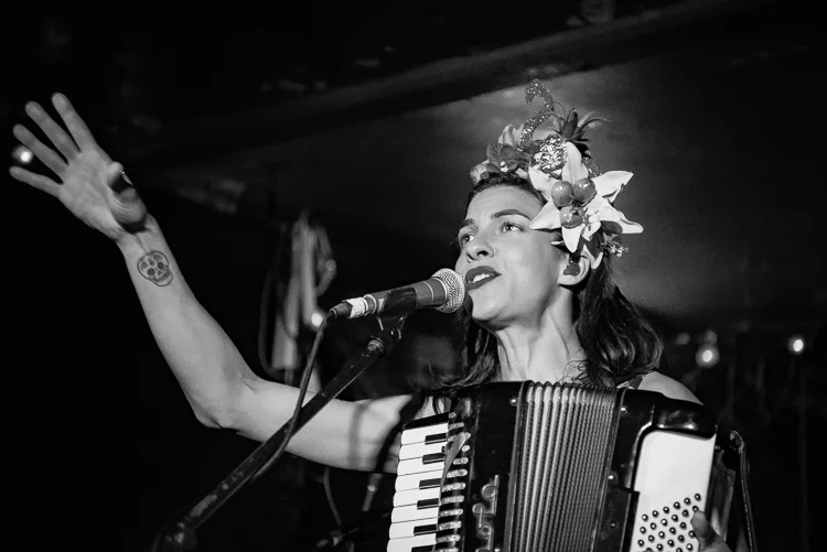 Molotov Jukebox