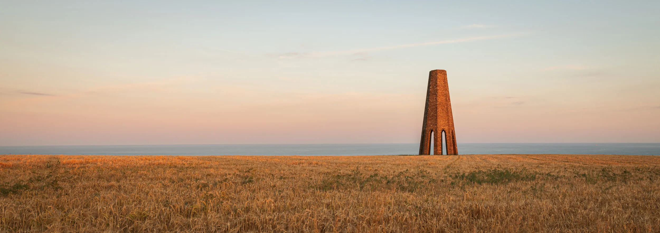 Fire Beacon, Daymark Tower, Devon - Nikon D850, Nikkor 16-35mm f/4 at 24mm, f/13, 0.4 second at ISO 64 (single image crop at 16:7).