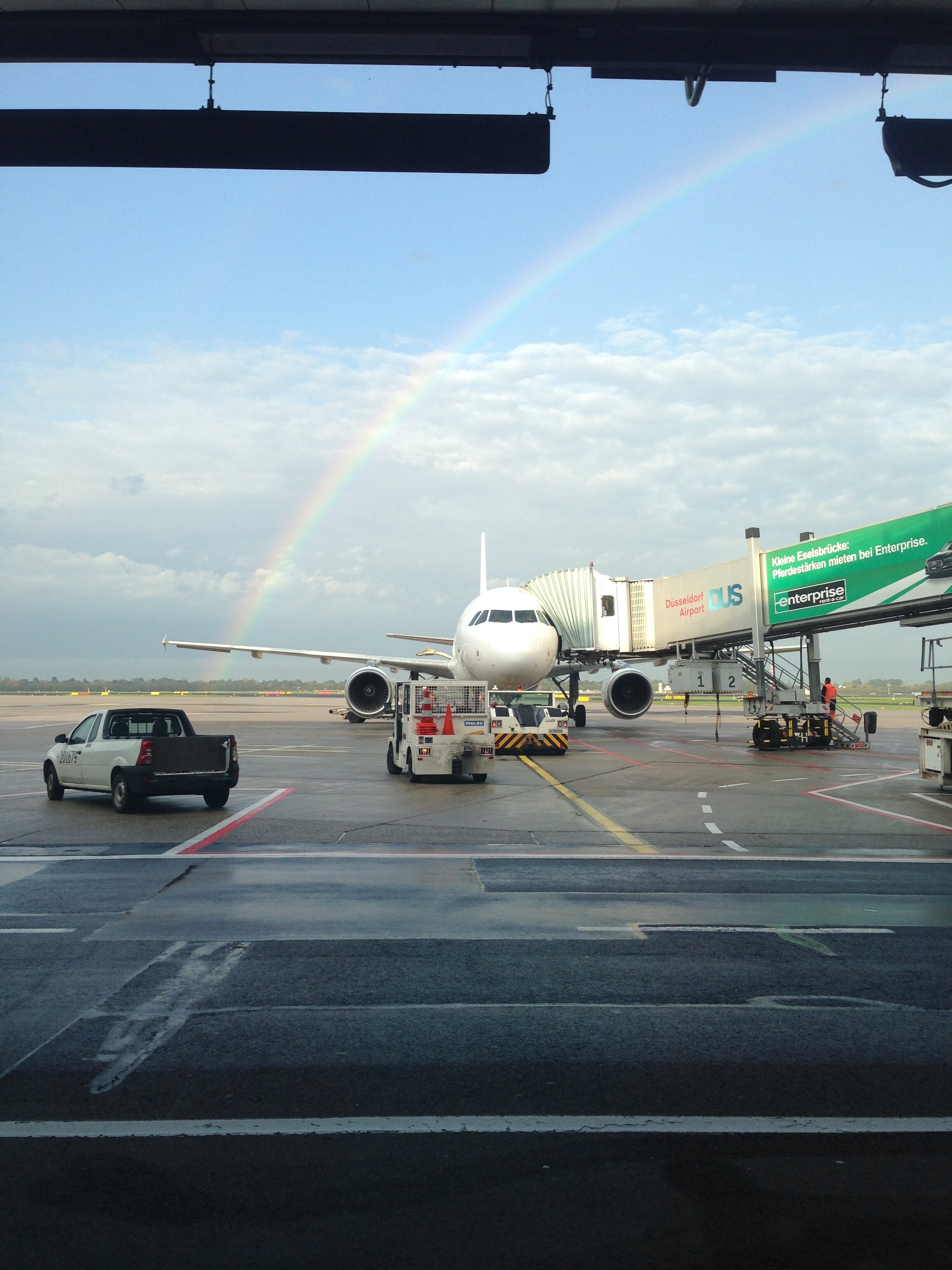 A airplane rainbow.JPG