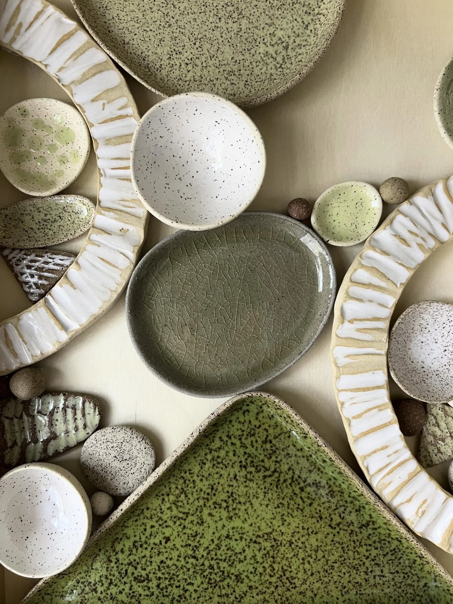 Washed ashore home decor 
Summer tour 2025
At a glance and for your notes 
🌊 🌲 ✨ 🔥 ❤️ 

- 1st of 2 Medium totem workshop double header in @pewabic courtyard 2 x sessions this Sat, June 28th. $85 per person, think food truck (costs extra), live mus