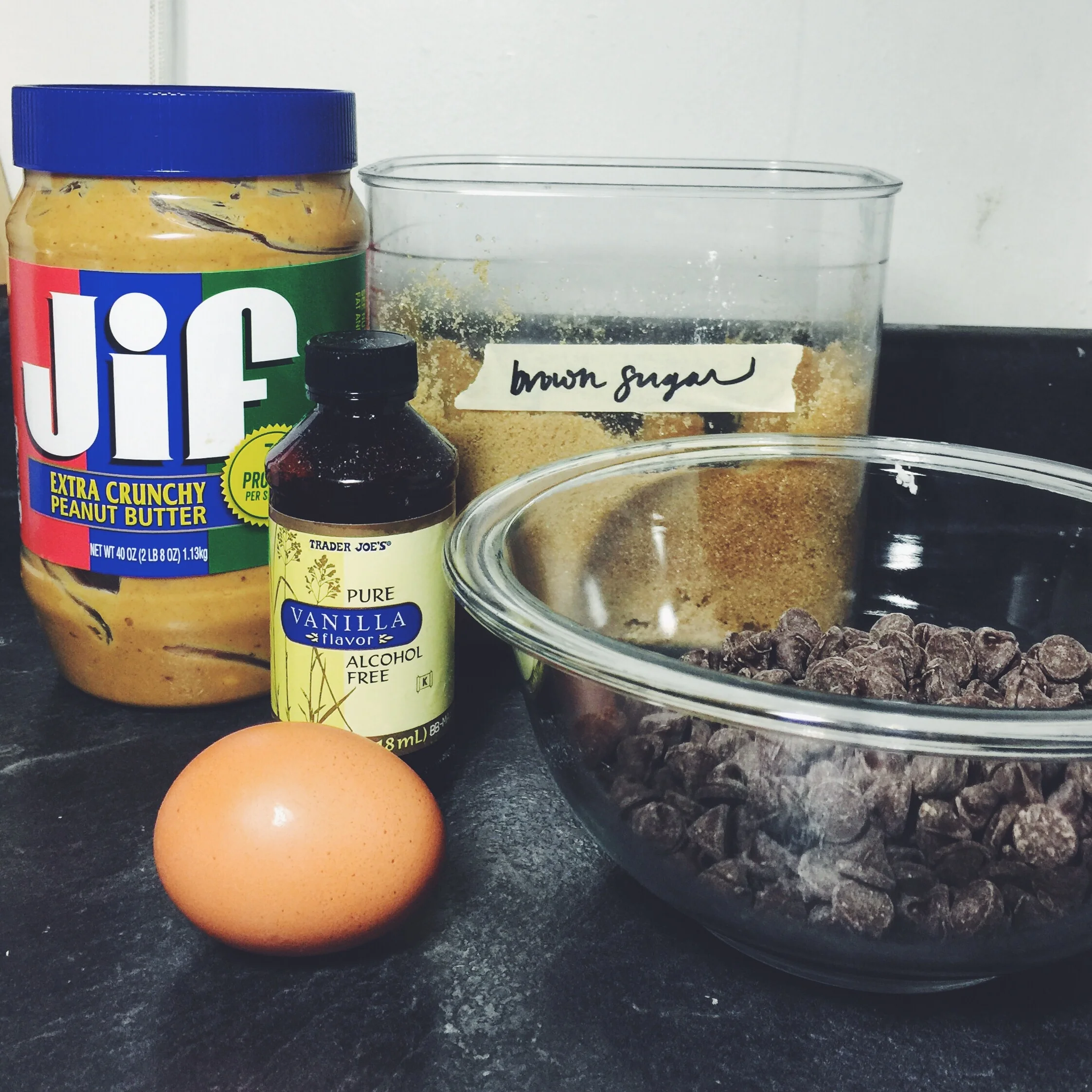 peanut butter chocolate chip cookie ingredients