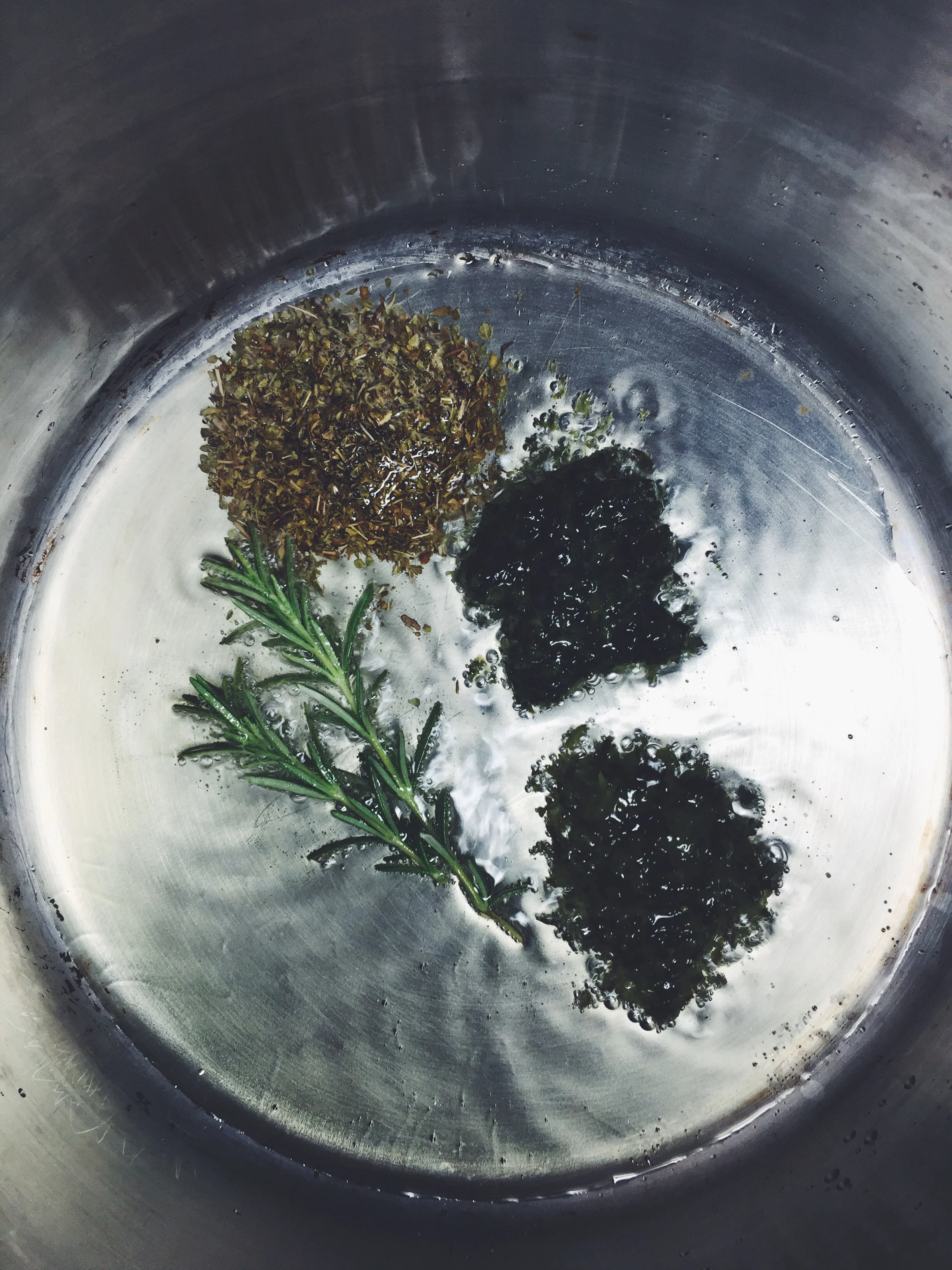 infusing olive oil with herbs