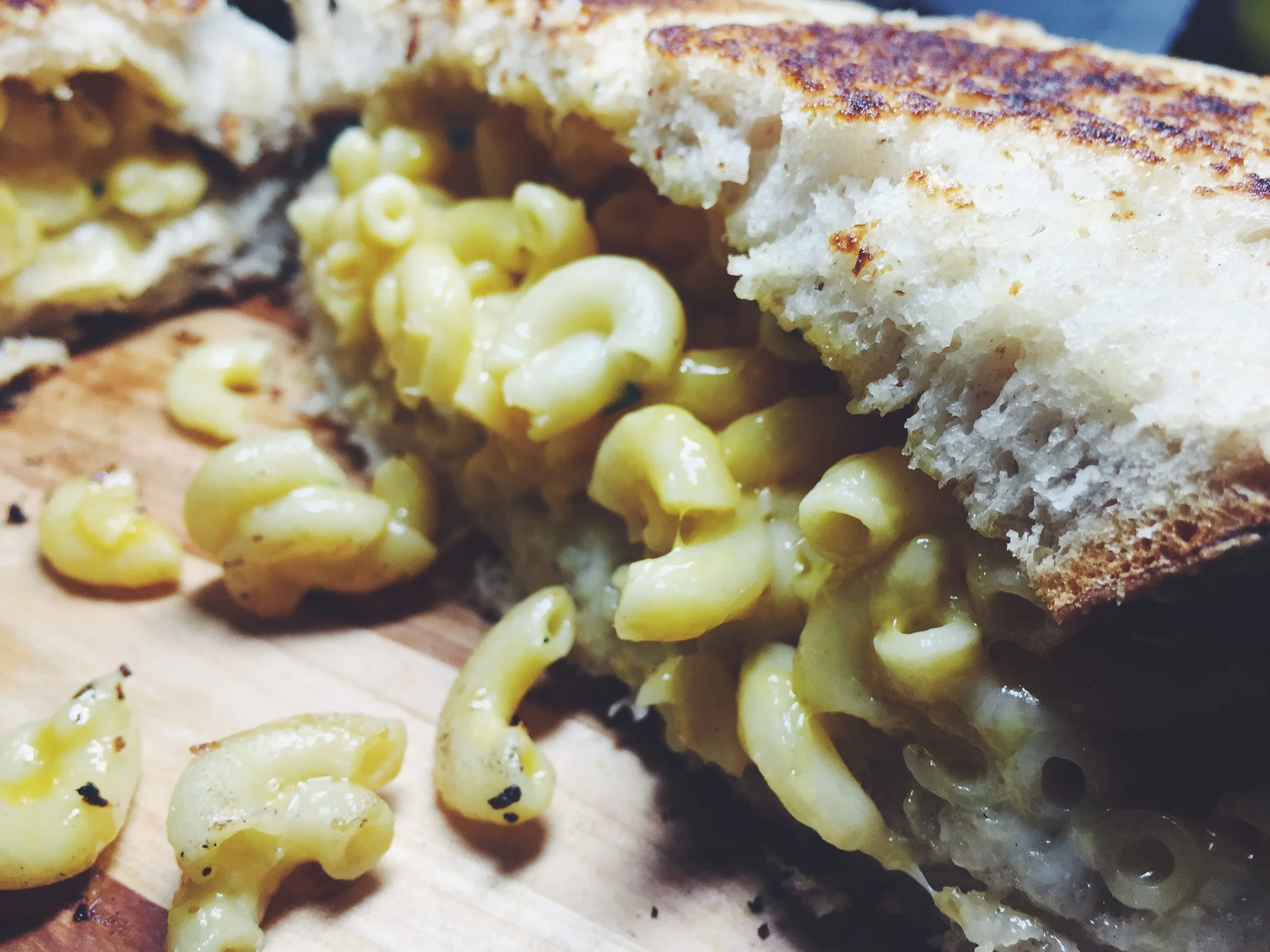 mac n cheese grilled cheese