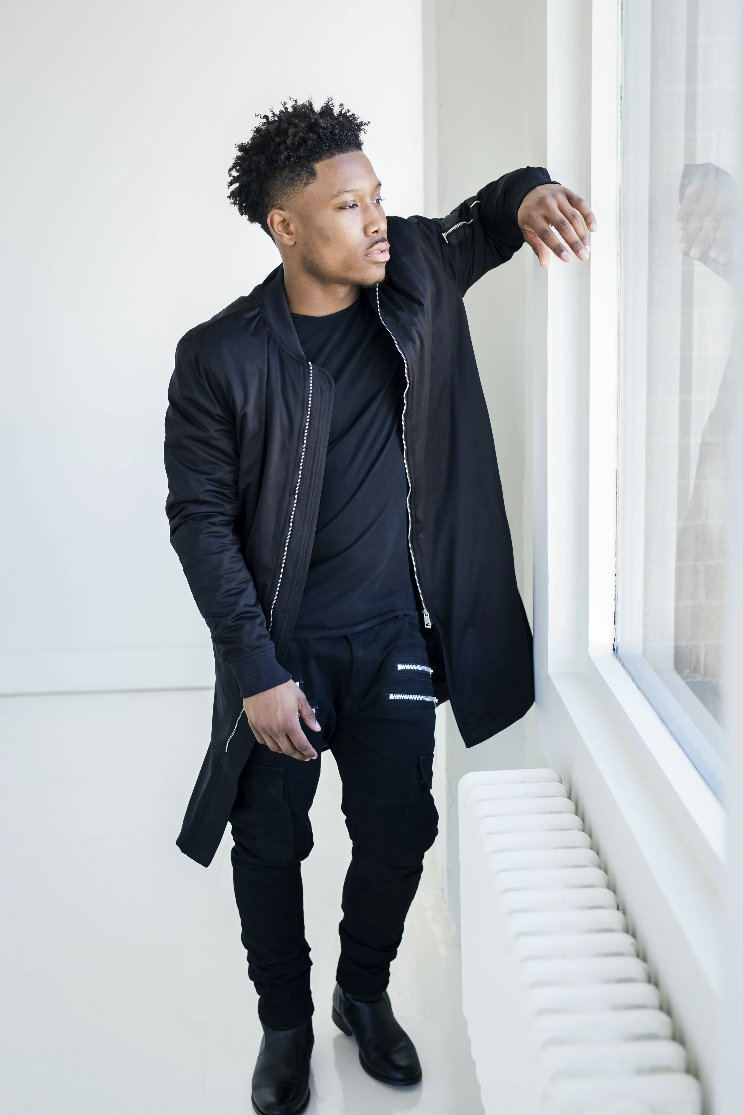 Isaac │ Class of 2018 │Groves H. S. Senior │ Pontiac, Michigan │ Moon Reflections Photography