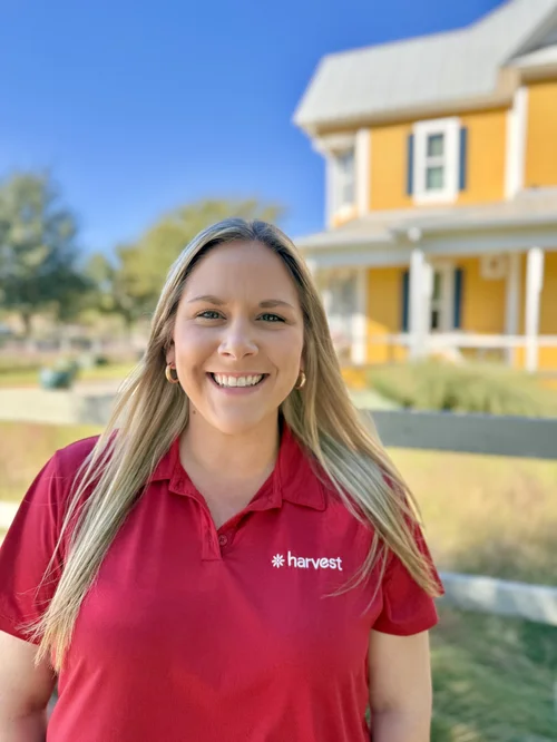 Official Harvest HOA photograph of Katie Armstrong