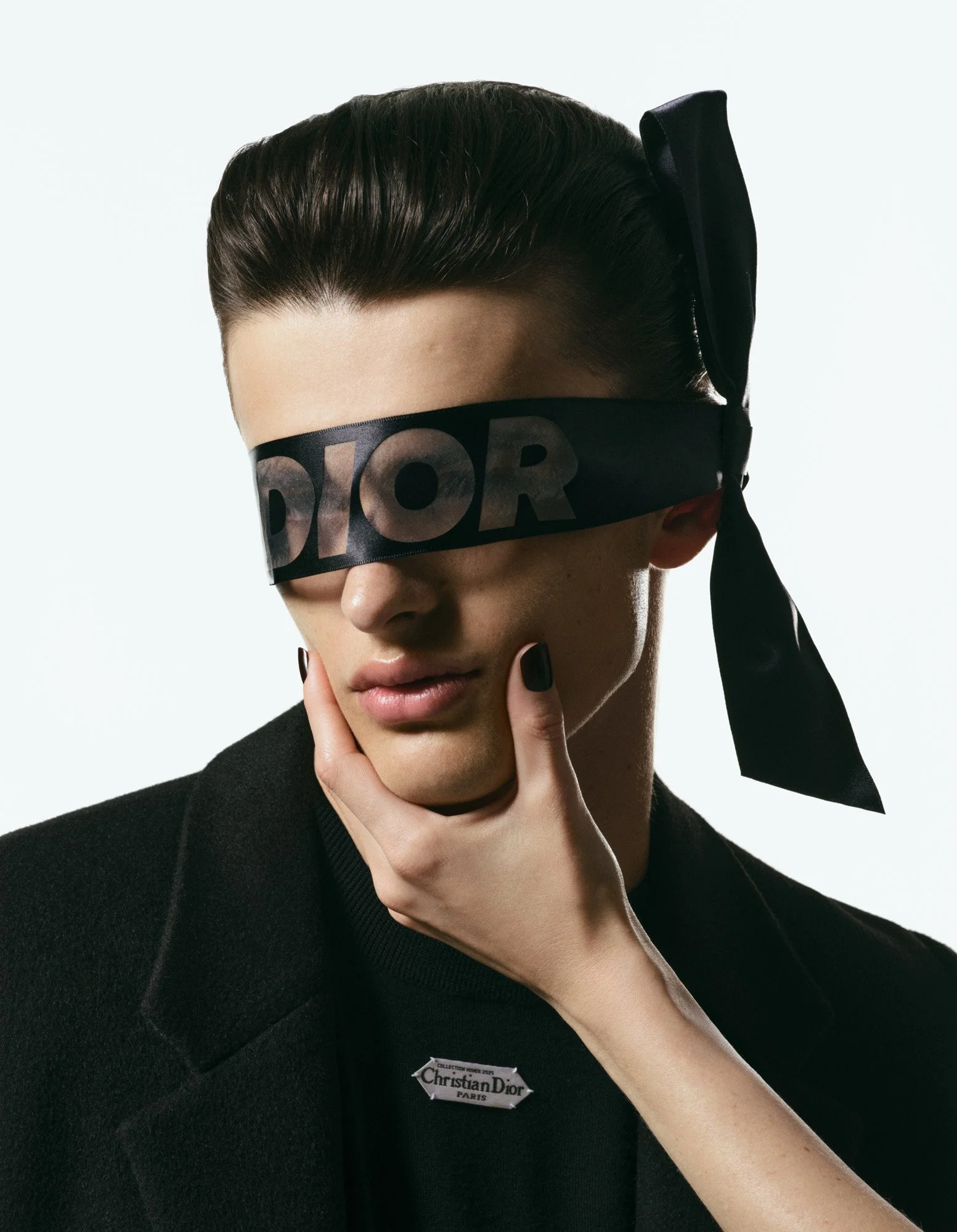 WAL317.in_fashion.250514_AC_WALLPAPER_Shot_05_Dior_Tristan_0938_R3.jpg