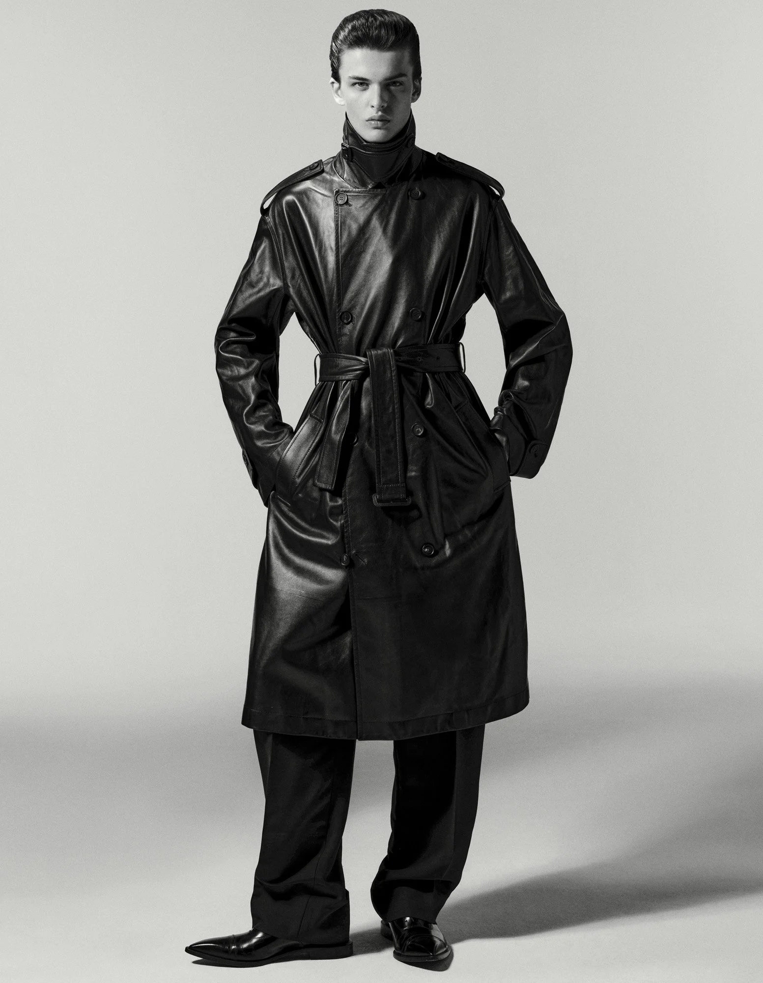 WAL317.in_fashion.250514_AC_WALLPAPER_Shot_06_Ferragamo_Tristan_0950_R3.jpg