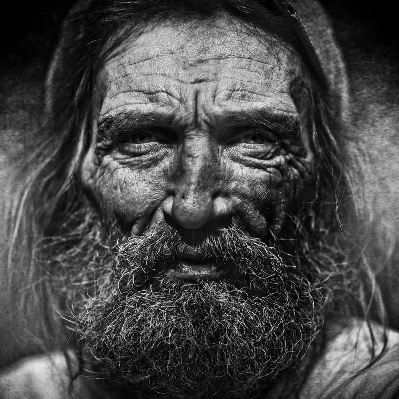 homeless-black-and-white-portraits-lee-jeffries-6.jpeg