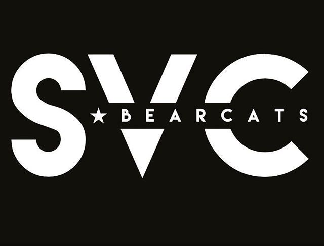 Not gonna lie, so relieved to put weddings aside for a second 💆🏻SVC Bearcats gonna be the flyest team in the PAC this year in their new crewnecks ⚽️ #svc #bearcats