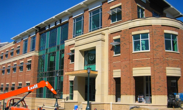 UNIVERSITY OF VIRGINIA CLAUDE MOORE NURSING EDUCATION BUILDING