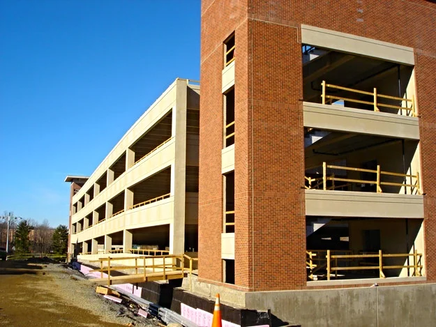 UNIVERSITY OF VIRGINIA ARTS GROUNDS PARKING GARAGE
