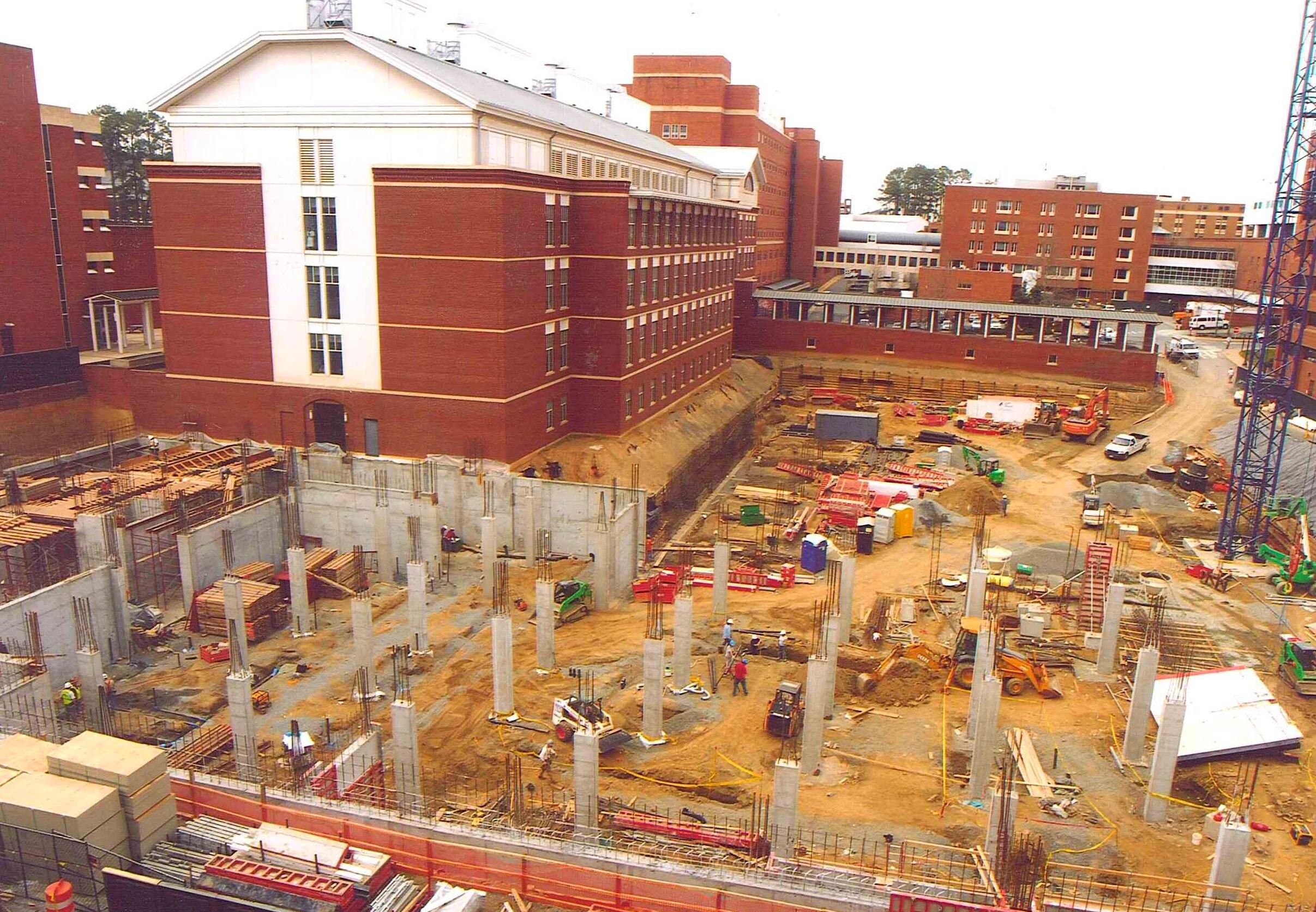 UNIVERSITY OF VIRGINIA CARTER-HARRISON RESEARCH CENTER (MR-6)