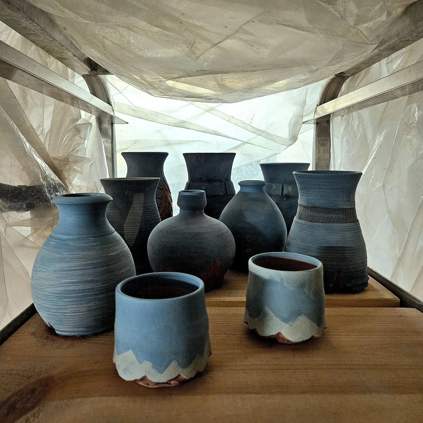 The Blue Jay Series - Inspired by layering and decorating ideas from Project ALCC, these vases look like they just rolled out of an ancient cliffside. 

Layered Terra Siq + rock textures = all the worn, aged vibes I&rsquo;m obsessed with. 
.
.
.
#Cer