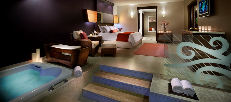 Master Bedroom_Presidential Suite.jpeg