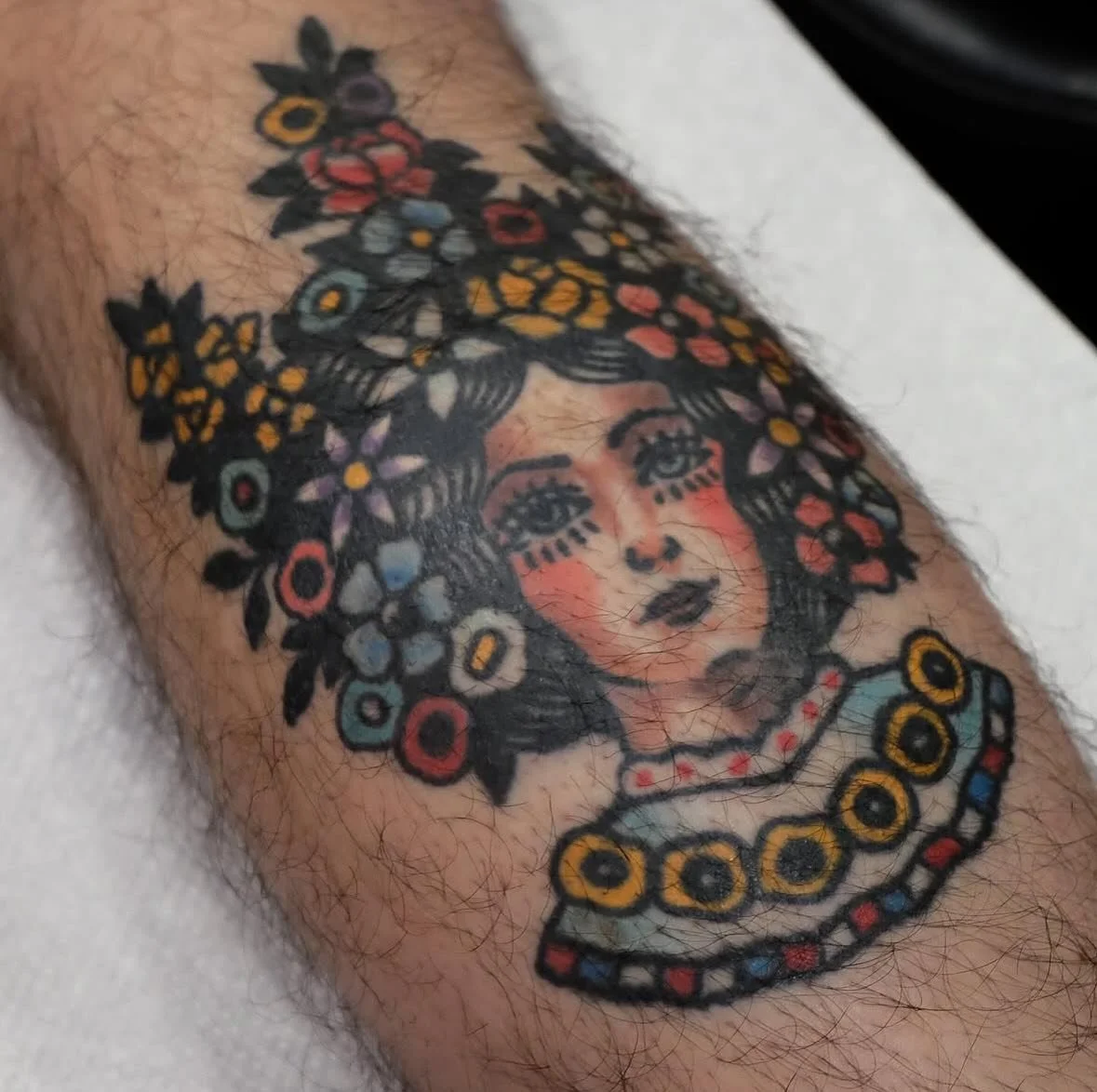 @bellowstattooer May Queen healed and sealed. Endless Sommar!
Follow the 🔗 in @bellowstattooer profile to book for August. Walk-ins Welcome!