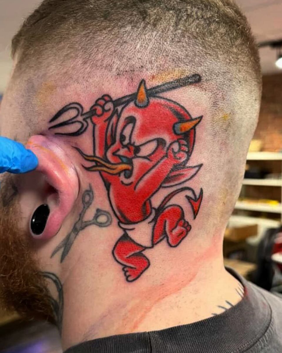 ⭐️ Gold Star Tattoo ⭐️

We still have time this month for tattoos. 
Also, Gift Cards available at the shop! 

📍486 Congress St. Portland Maine📍
☎️207-800-TAT2☎️