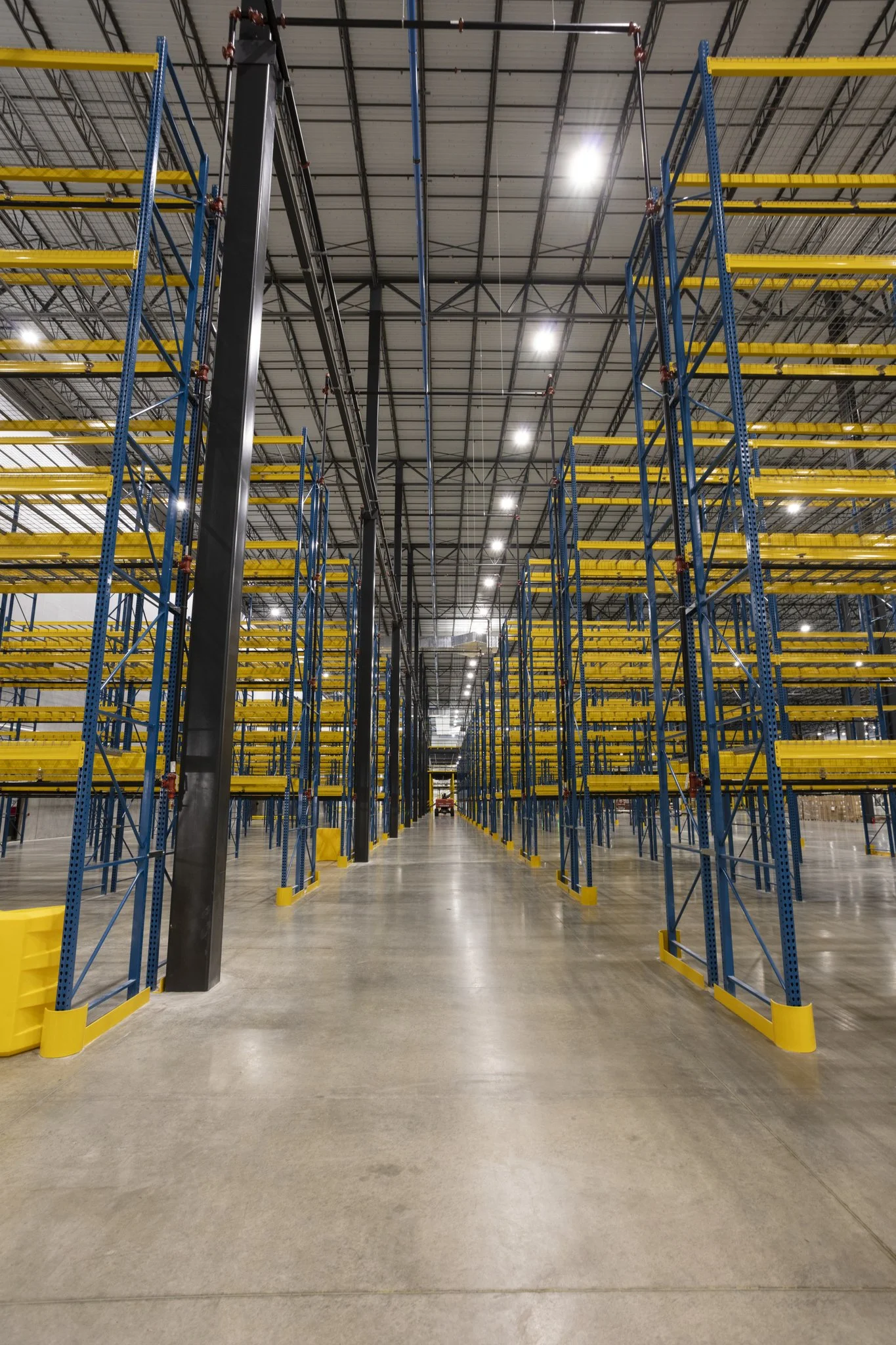 OMNI Distribution Center — NewStudio Architecture