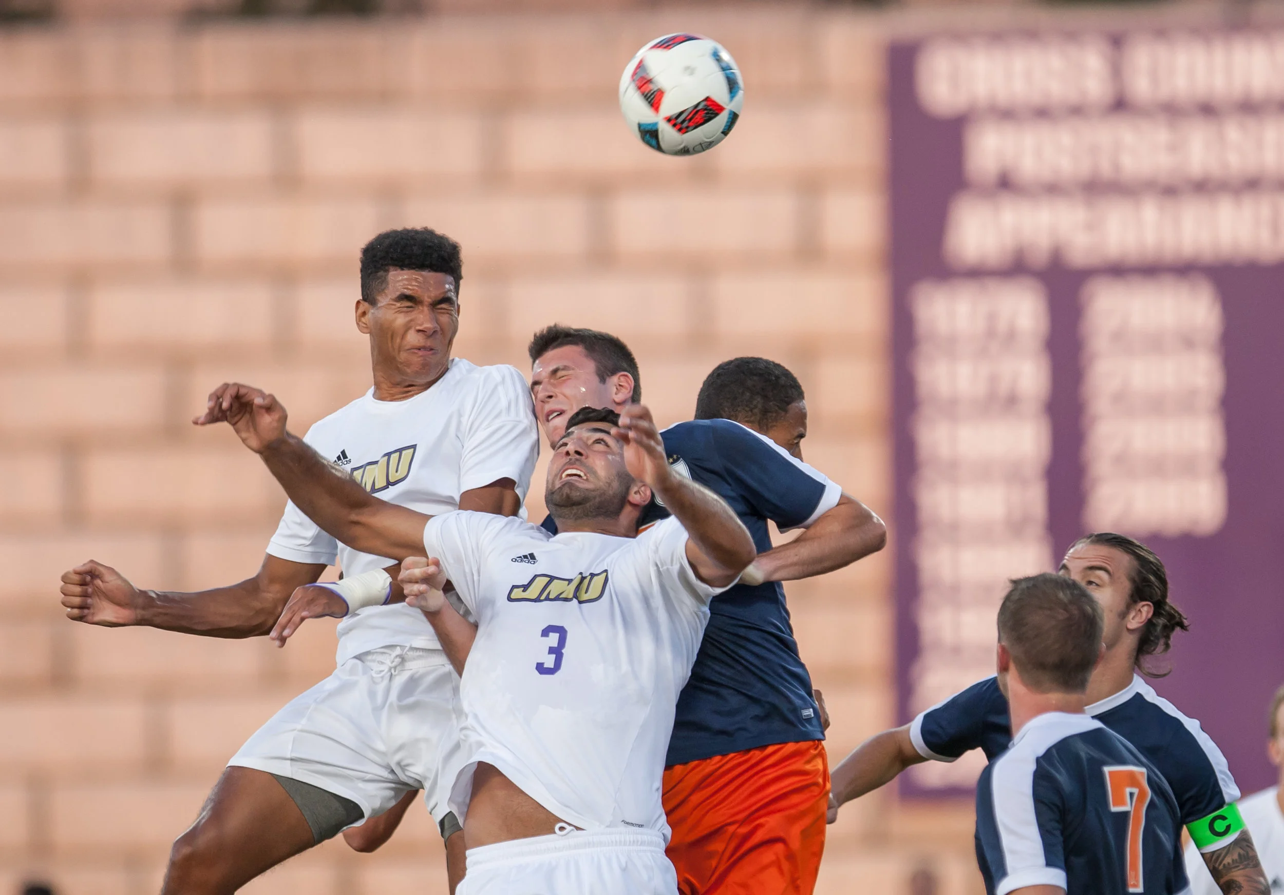 jmumenssoccer-9.jpg