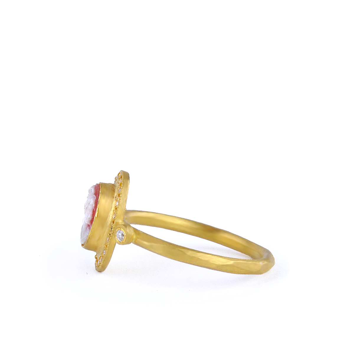 Anastasia Ring 3 Side.png