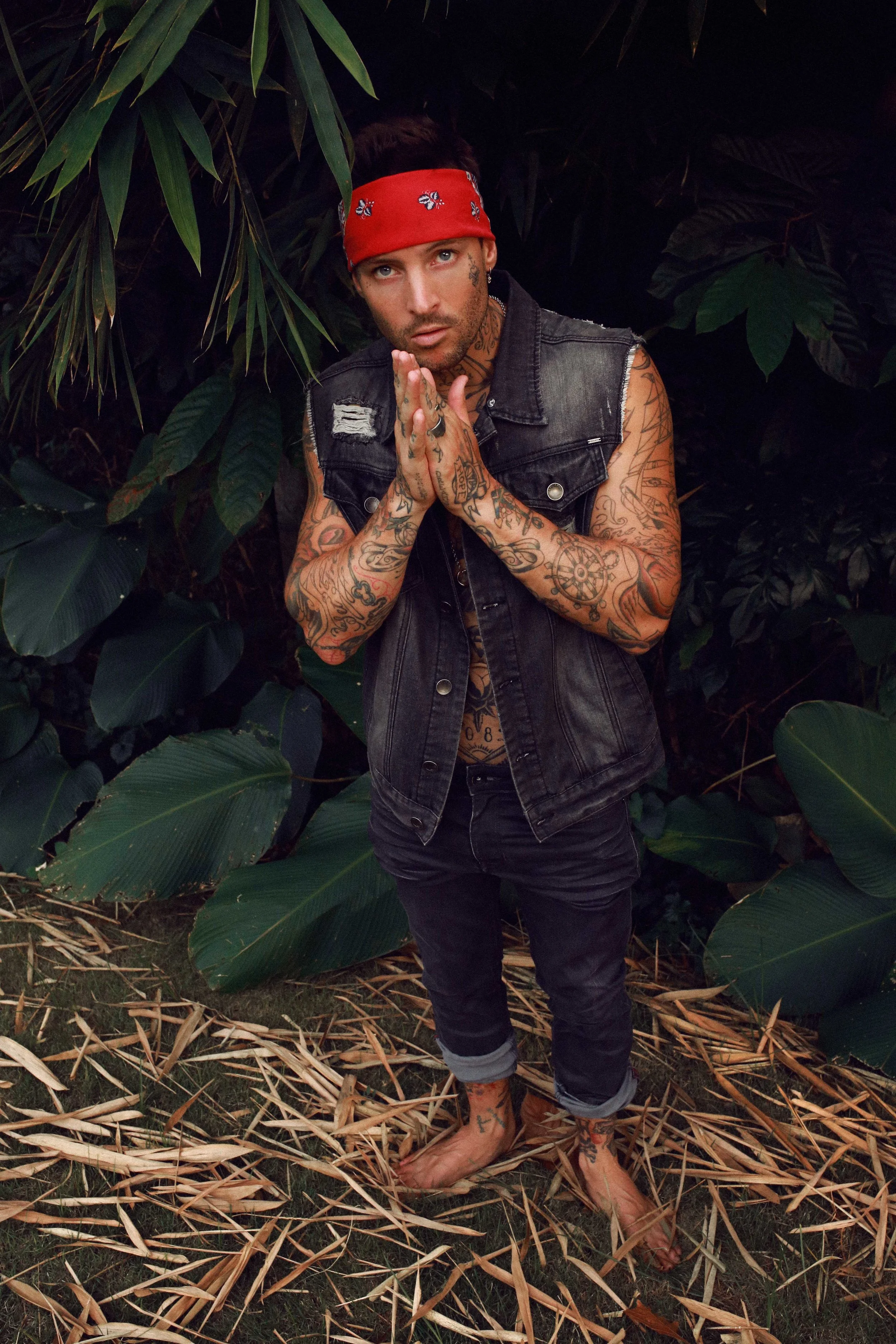 Shane Bandana Tall Plants XS 872B7544.jpg