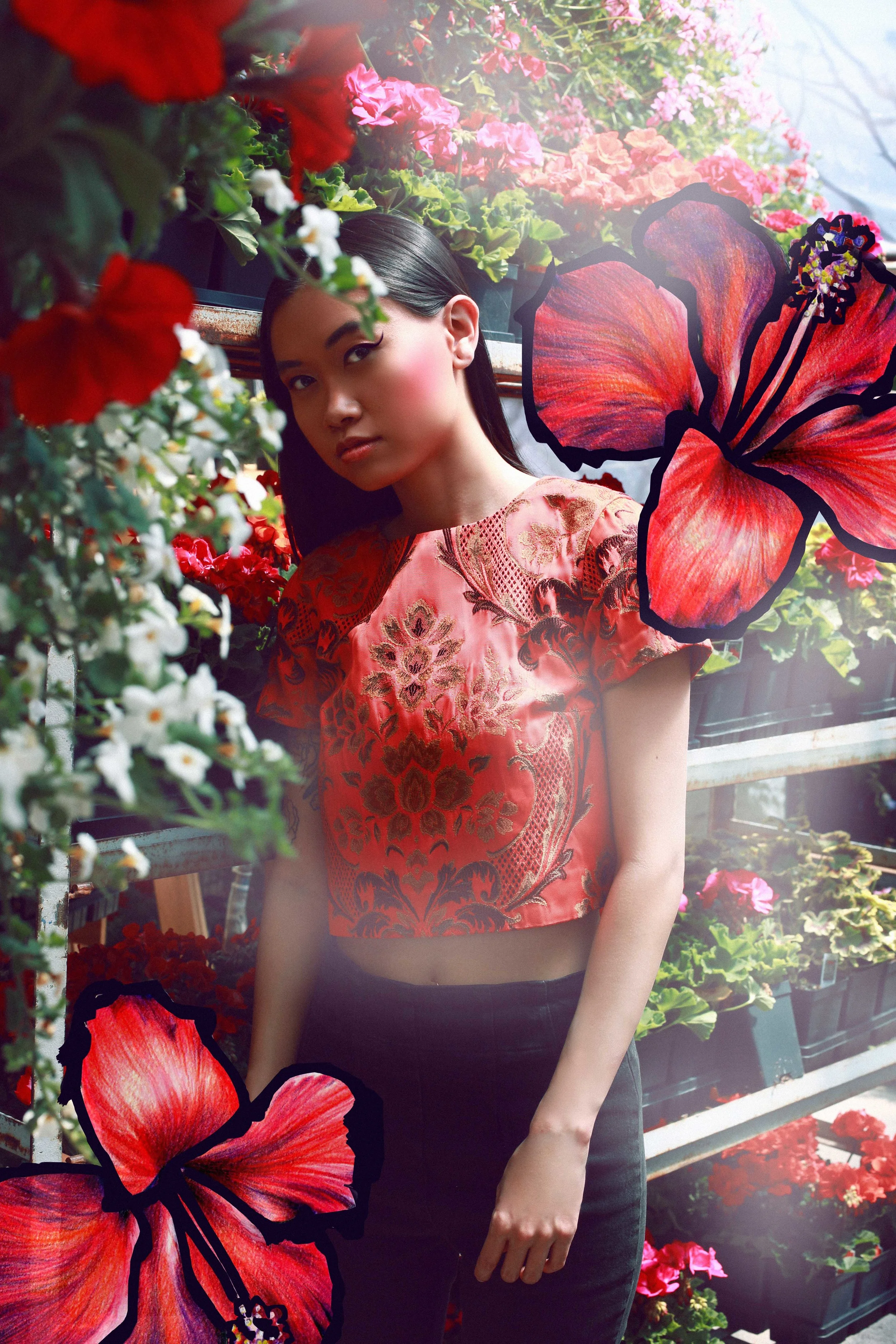 Ming Red Look Flowers NO B 2 XS 872B3405.jpg