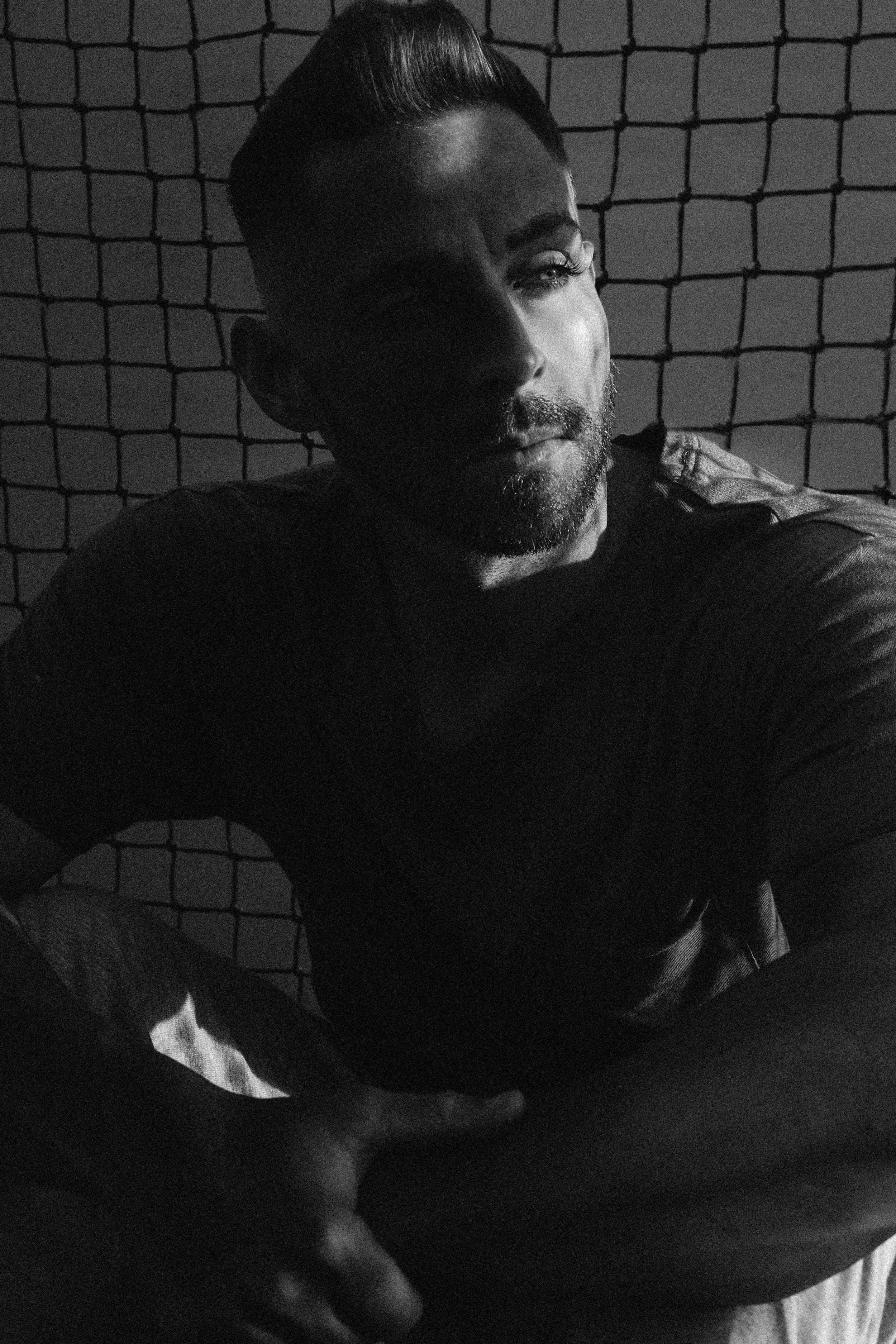 Kyle Net Portrait CROP XS 872B3036.jpg