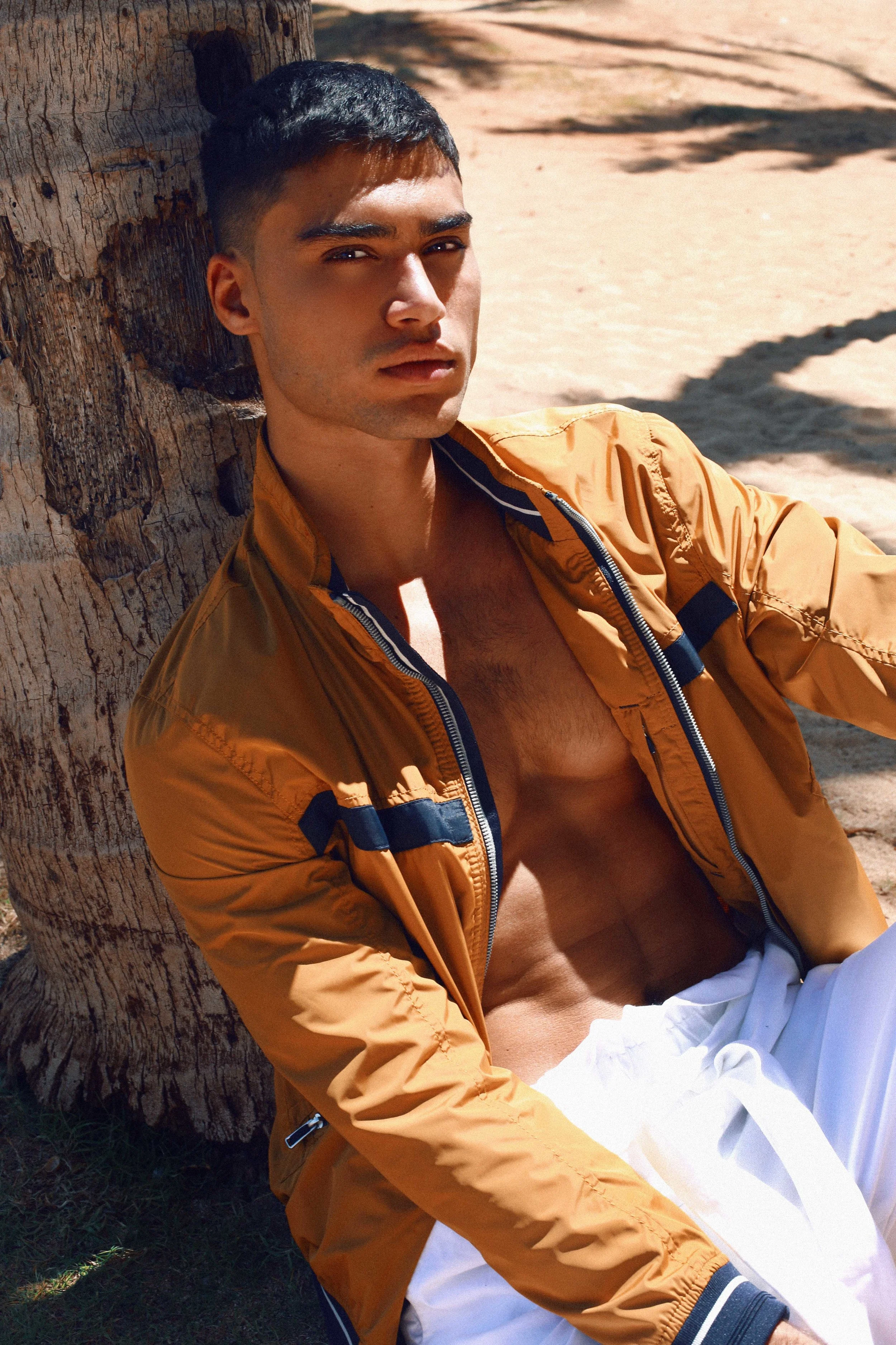Noa Yellow Jacket Portrait 2 XS 872B6562.jpg