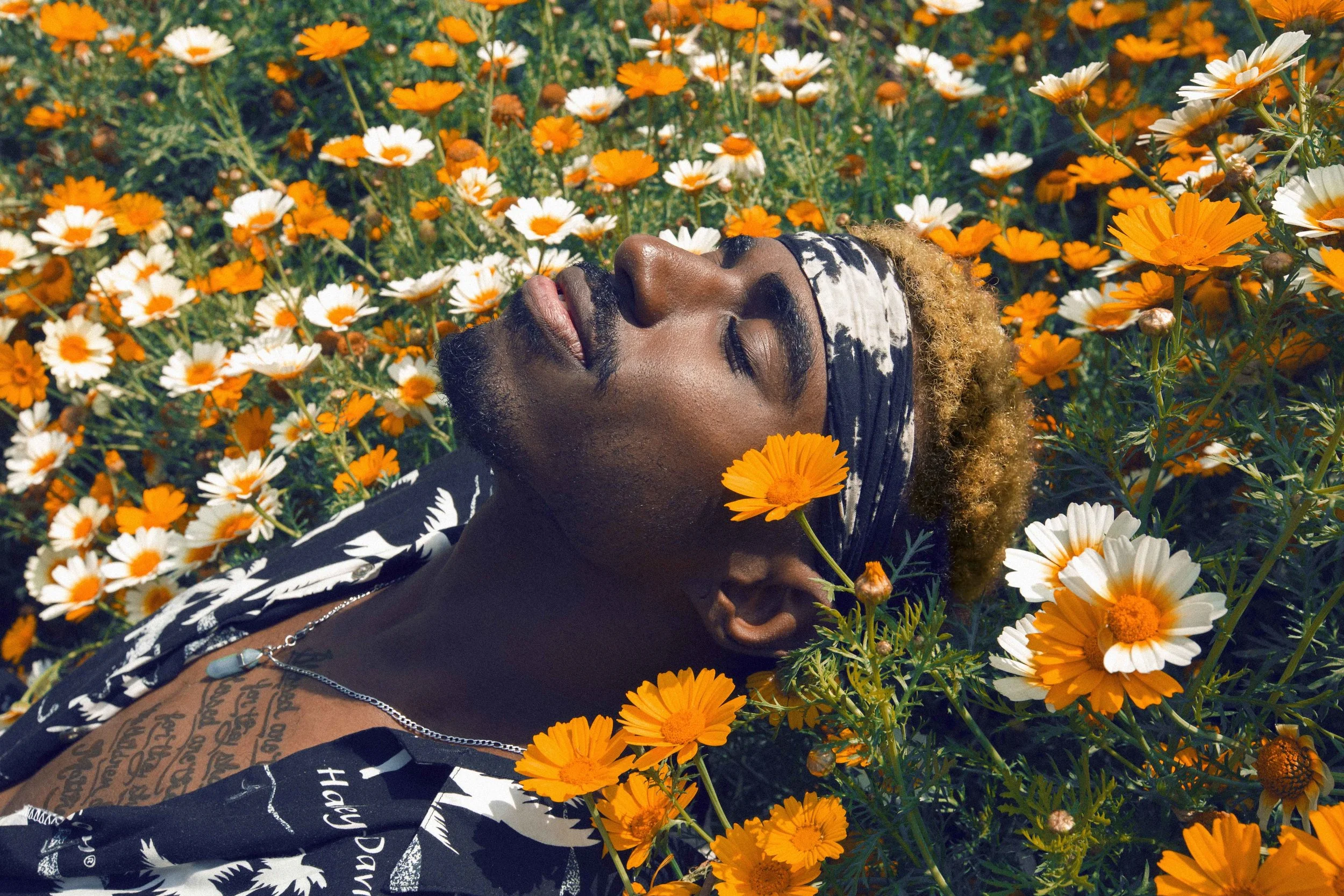 872B2832 Matt One With Flowers XS .jpg