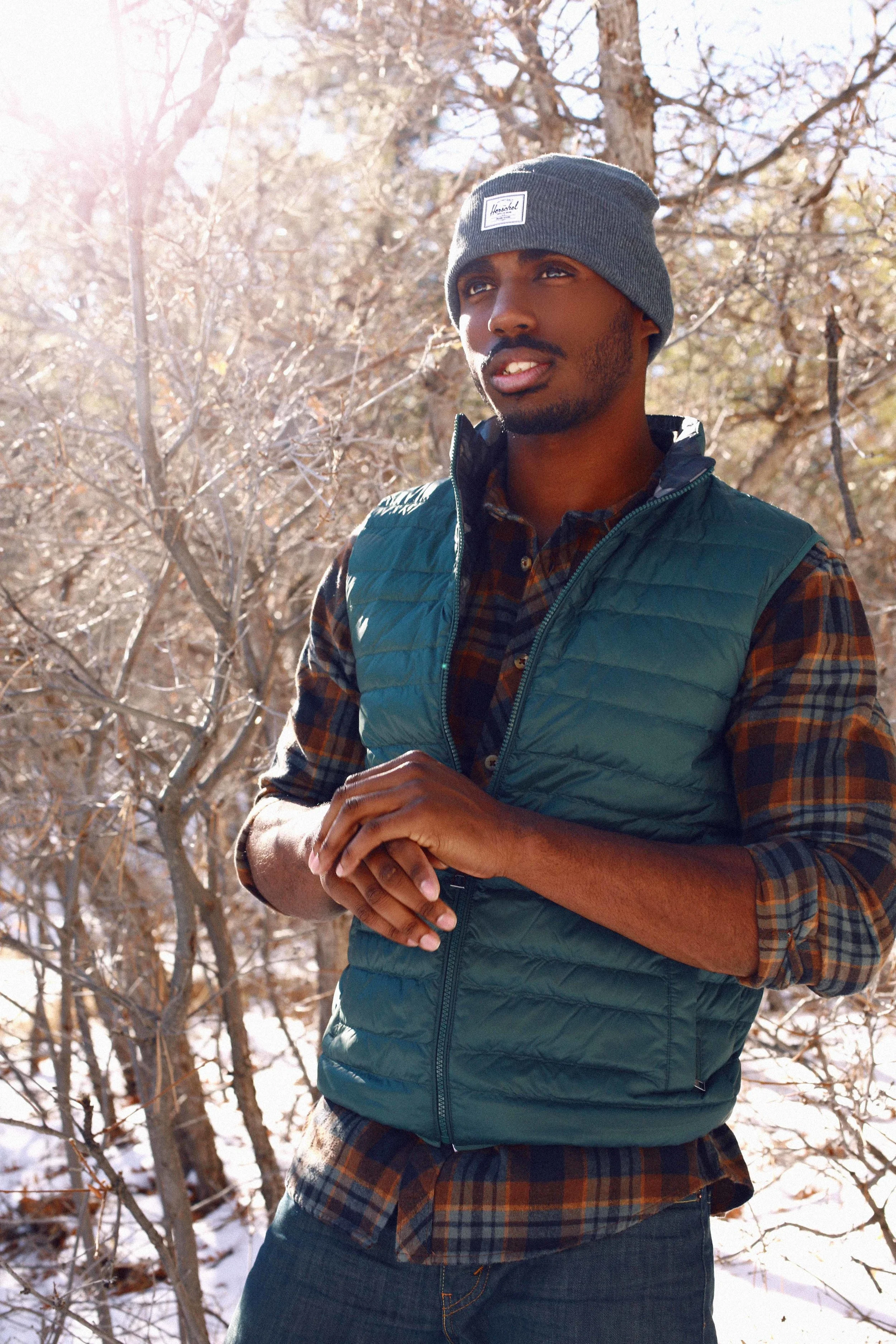 Matt Vest Glow FAV XS 872B4039.jpg