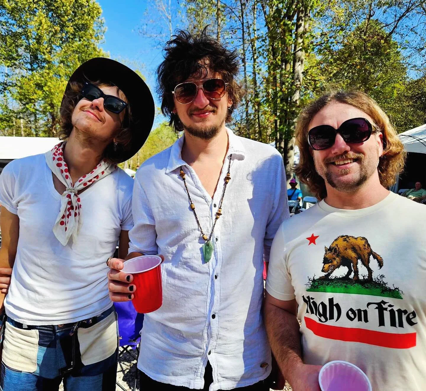 See you this weekend in Chicago and Nashville! 
🎃 10/25 10pm #OakPark @robertswestside 
🎃 10/26 4pm #CheathamDam @preserve.cheatham.county 
🎃10/26 7pm @the_eighth_room HALLOWEEN super spooktacular with @thesmokingflowers