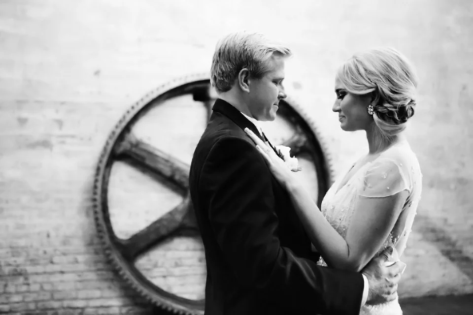 Clewell-Aria-Wedding-Minneapolis-14.jpg