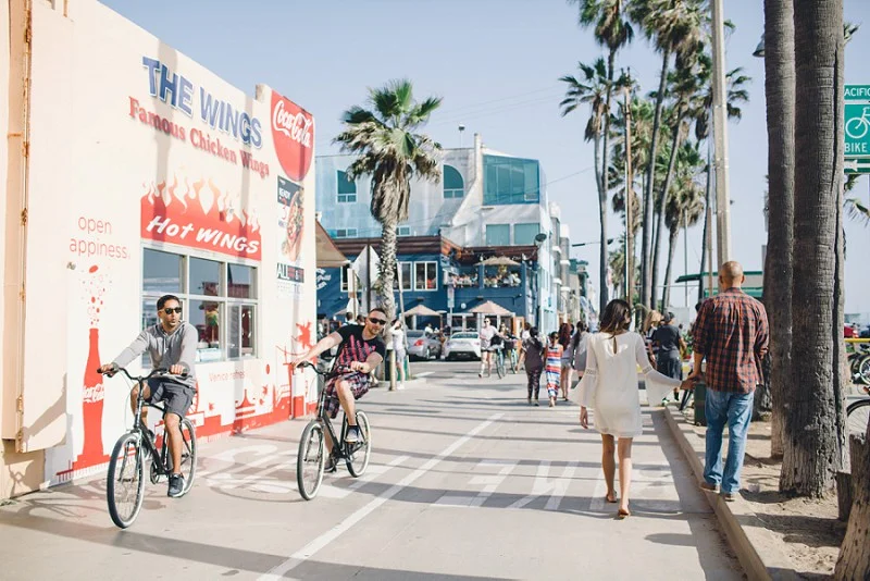 Venice_Beach_Engagement_Session_0014.jpg