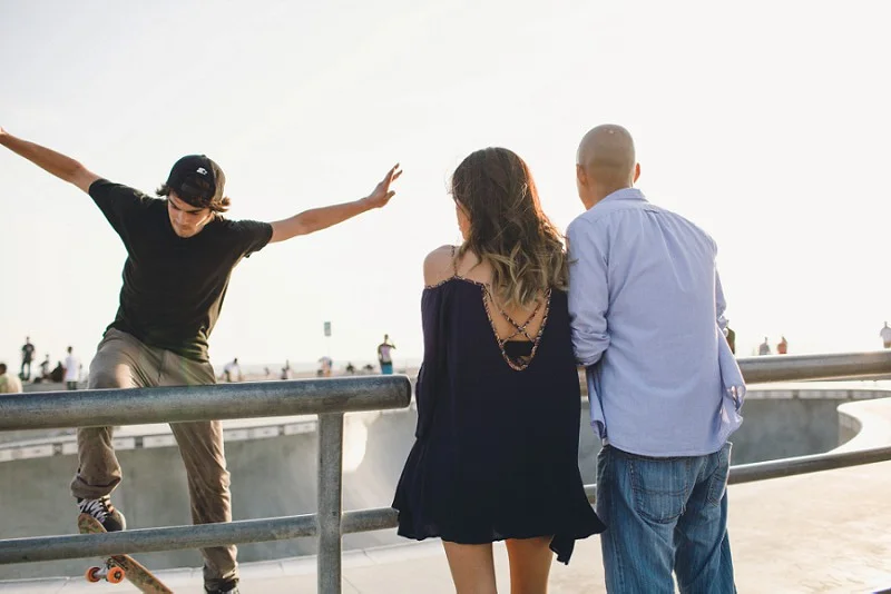 Venice_Beach_Engagement_Session_0027.jpg