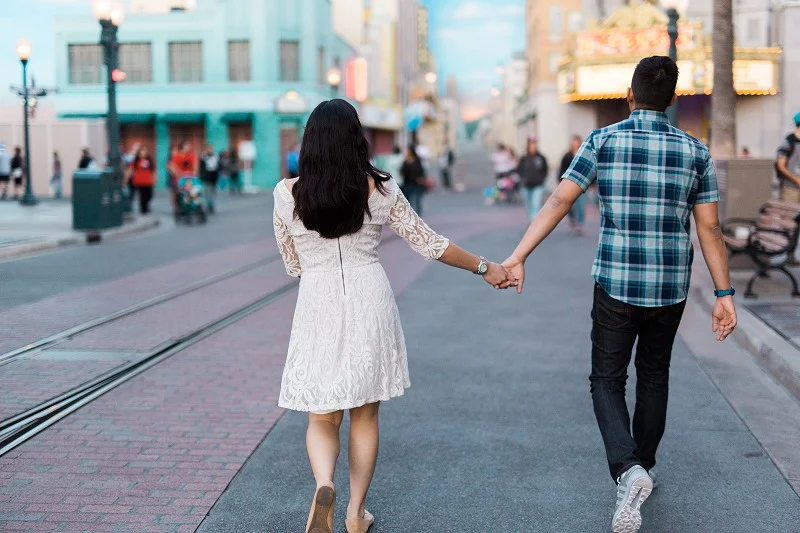 DisneylandEngagementSession_025.jpg