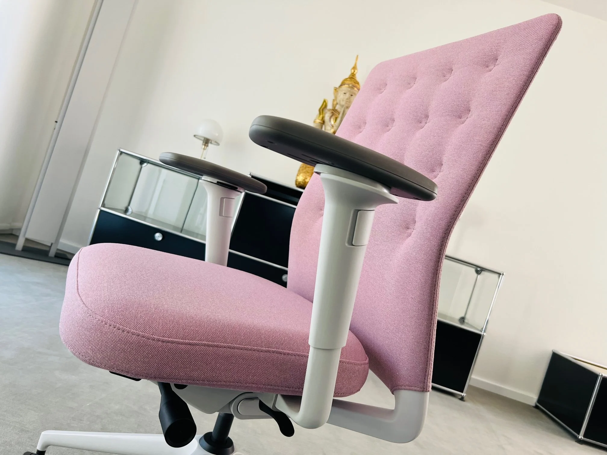 Vitra ID Trim Bürodrehstuhl in Stoff Plano pink-sierragrau, Antonio Citterio, Neu