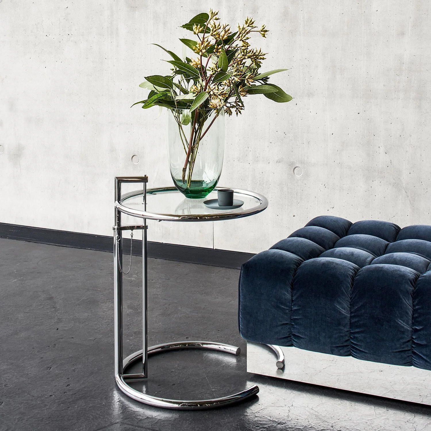 classicon-eileen-gray-adjustable-table-e1027-lifestyle-smow-20.jpg