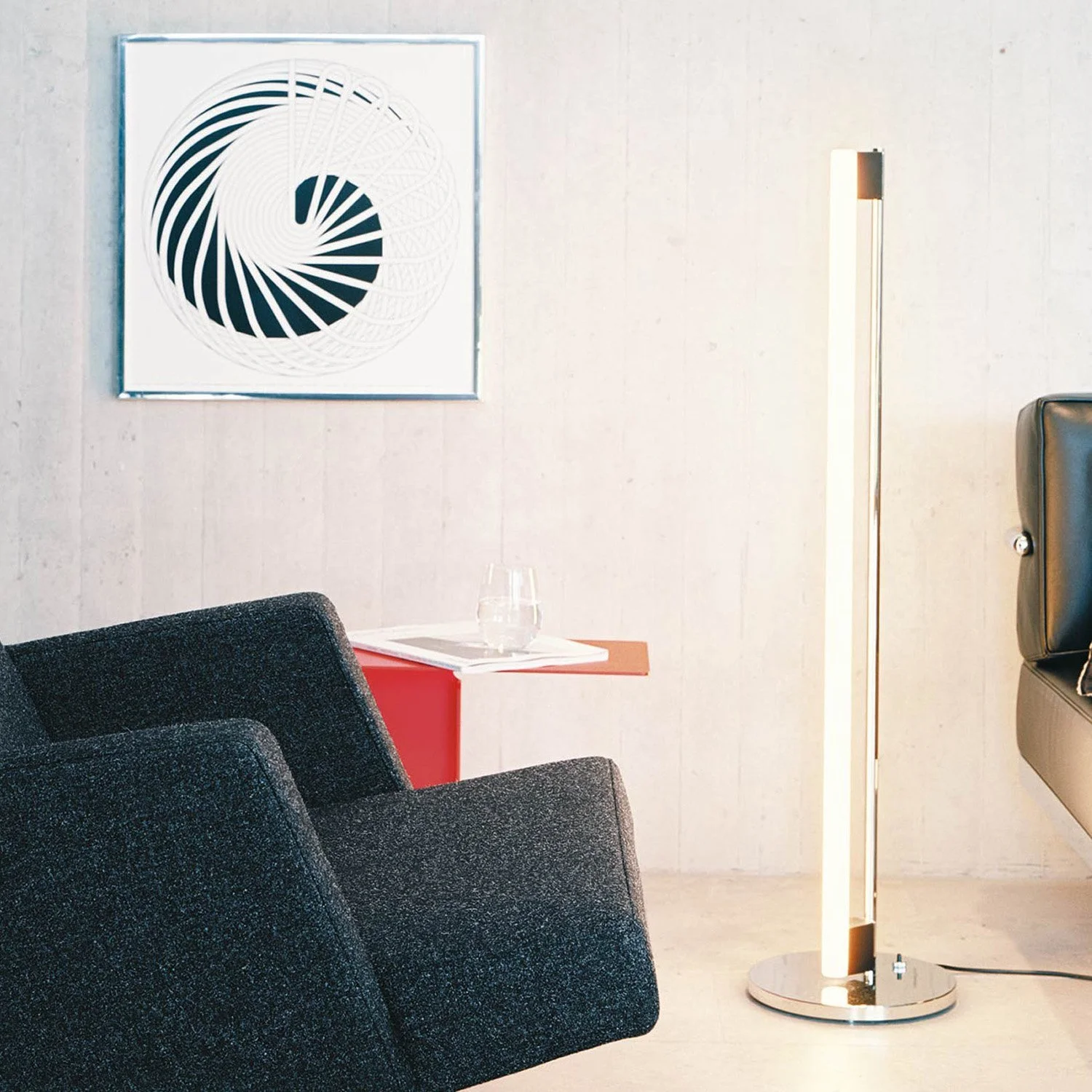 ClassiCon Tube Light Stehleuchte Eileen Gray LED Version dimmbar