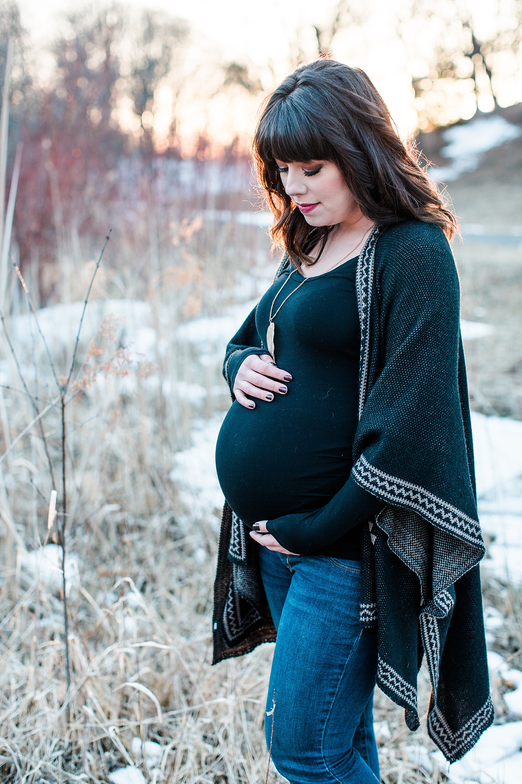 Minnesota Winter Maternity Session Lakefront Park Minneapolis Maternity Photographer Mallory Kiesow Photography