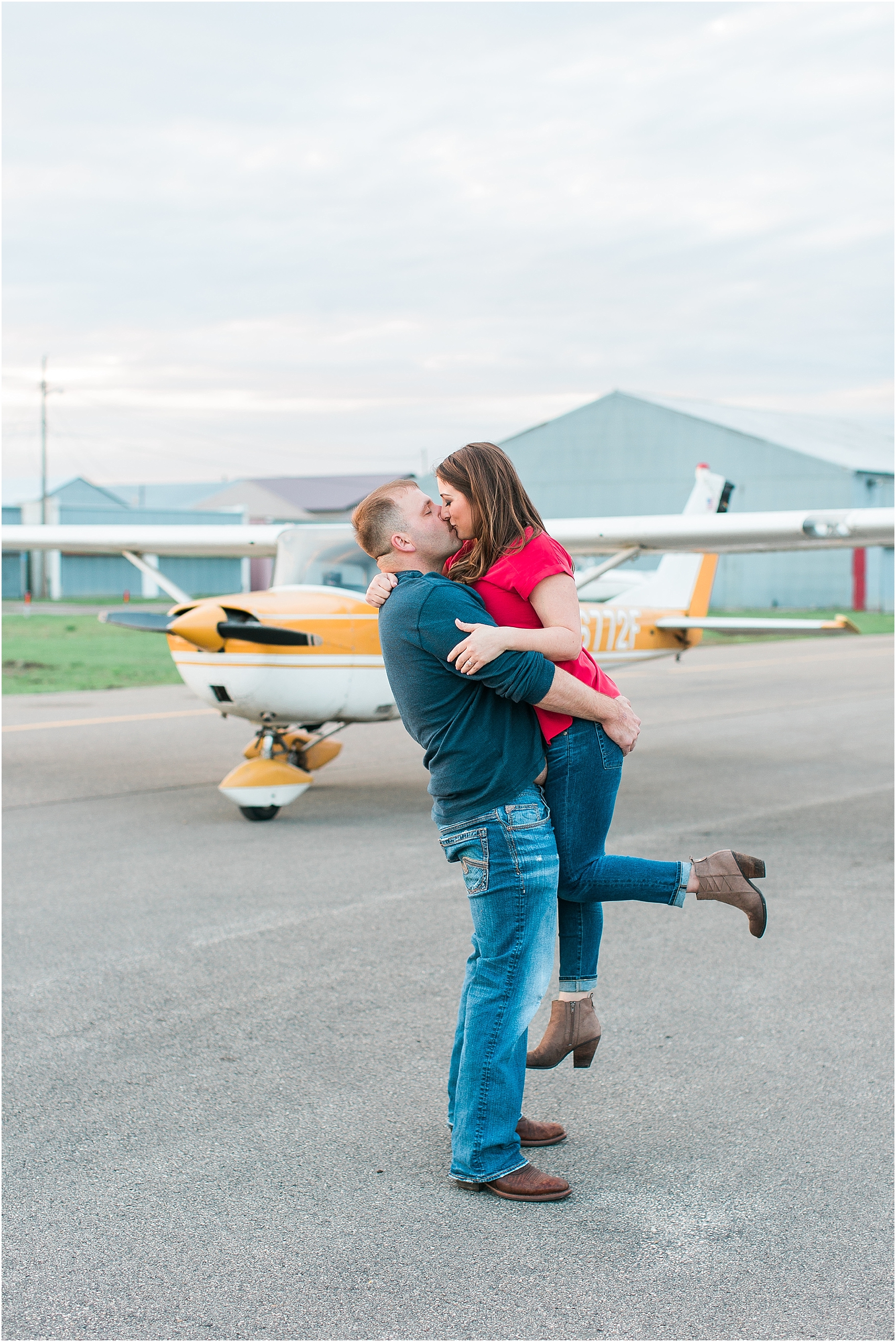 Minneapolis airplane engagement photography session at flying cloud airport in Eden Prairie photographed by Mallory Kiesow Minneapolis engagement and wedding photographer_13.jpg