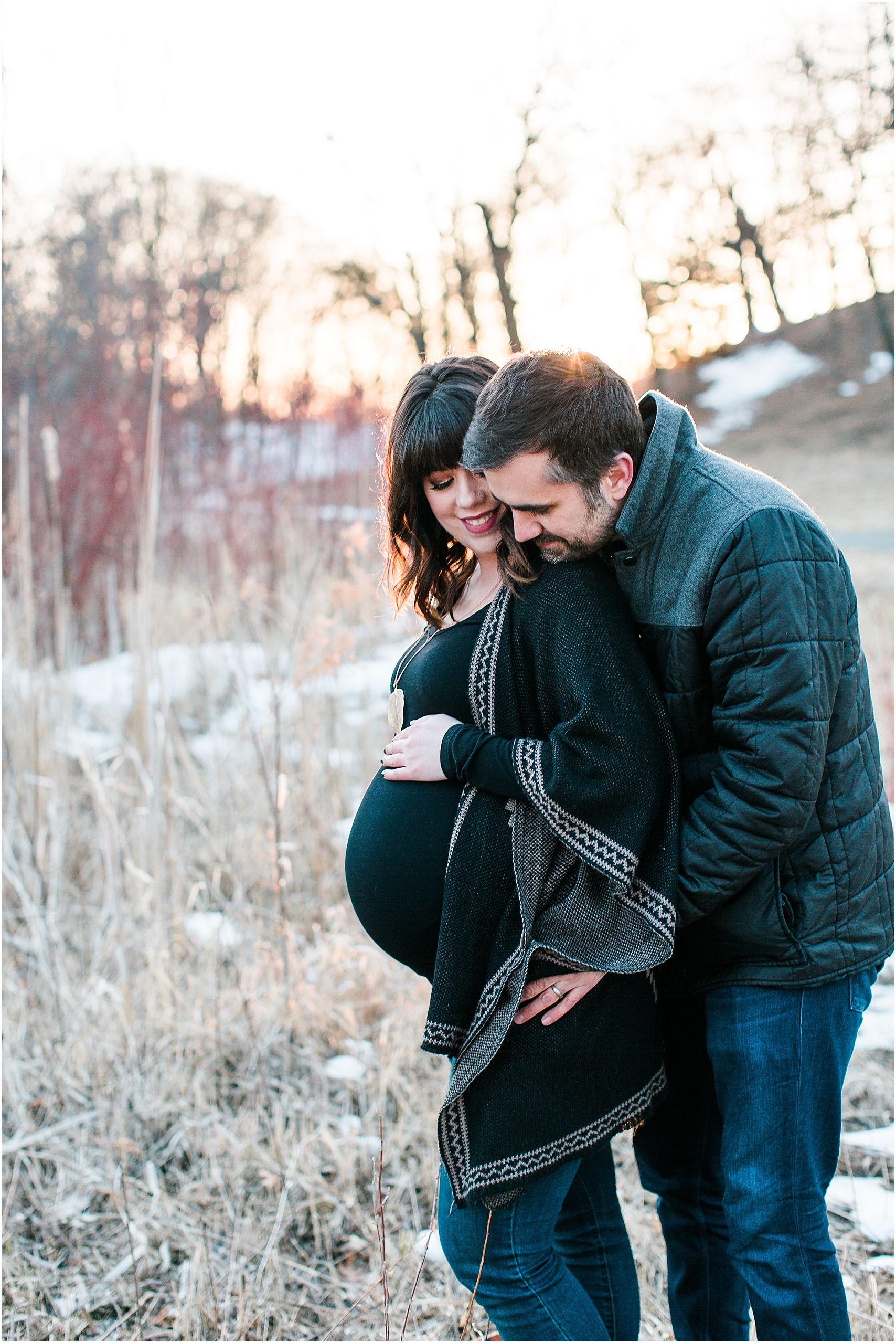 Minnesota winter maternity session Lakefront Park Prior Lake photographed by Mallory Kiesow, Minnesota maternity photographer_0014.jpg