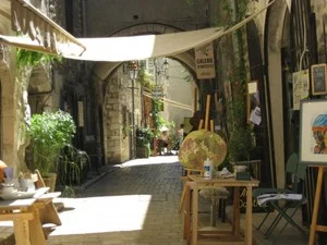 Rue+de+l'évêché.jpg