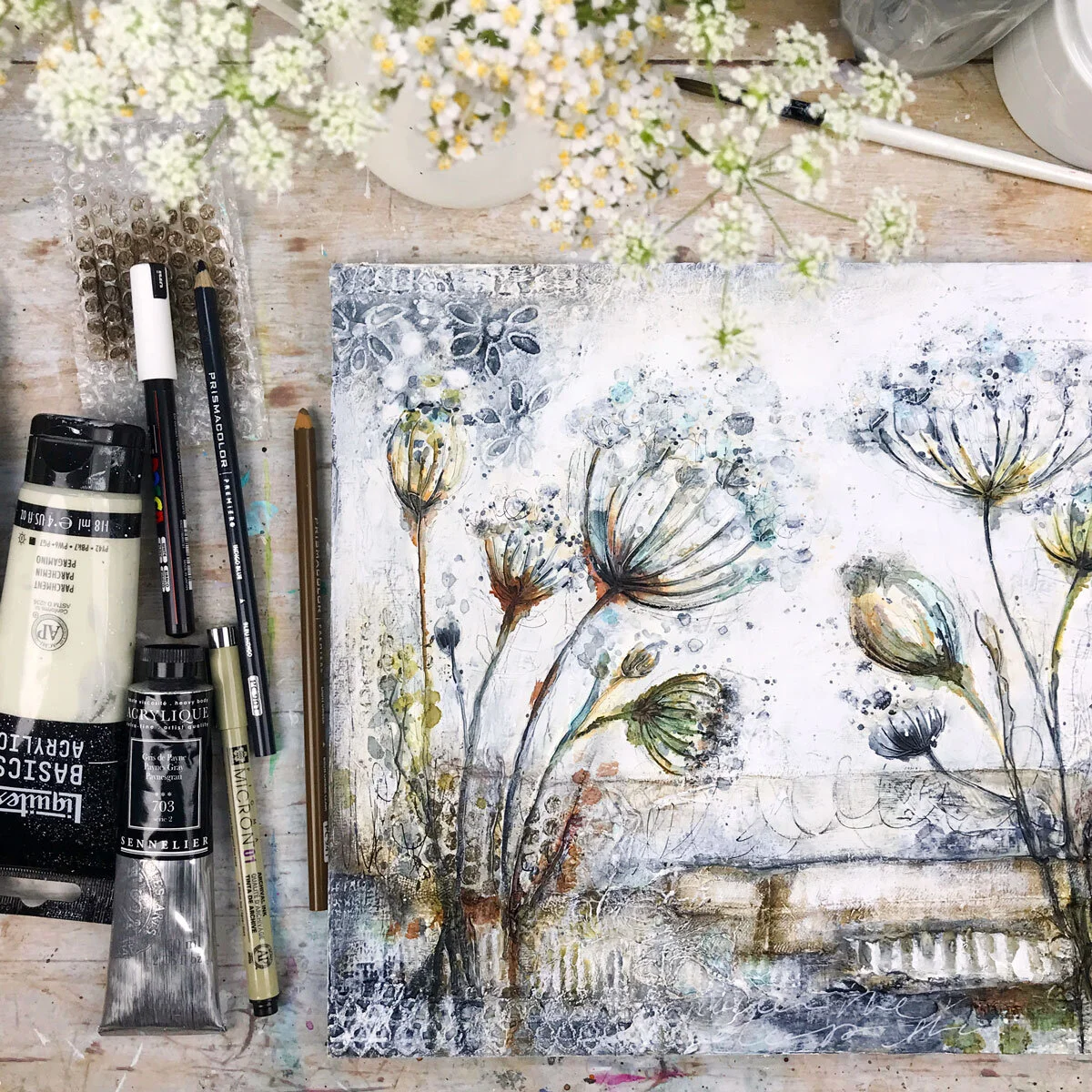 Flower Flow Online Mixed Media Painting Class with Laly Mille