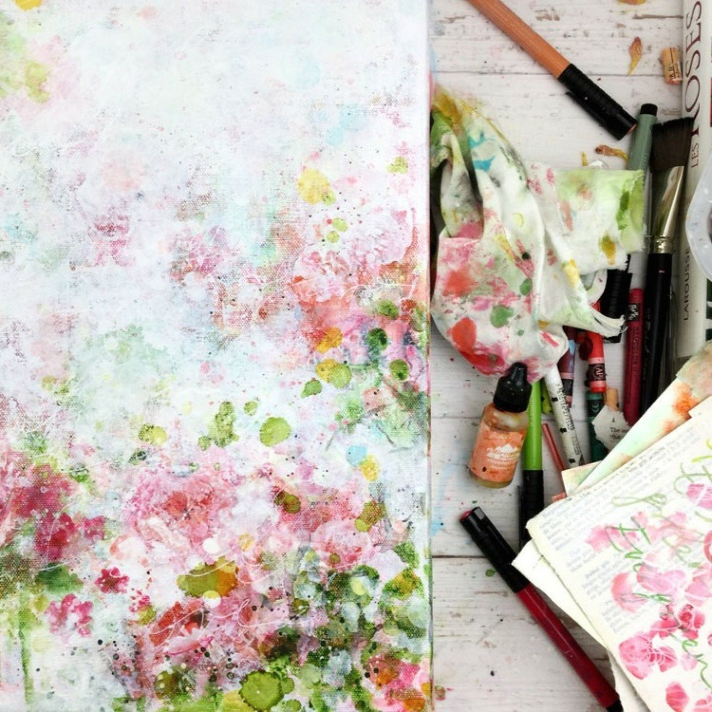 Today is the LAST DAY to get 20% off my Wild Roses painting class!🌸🌸🌸

Do you feel intimidated at the thought of creating realistic paintings? What if you could paint flowers in a way that just flows, with fun techniques that will give you amazing