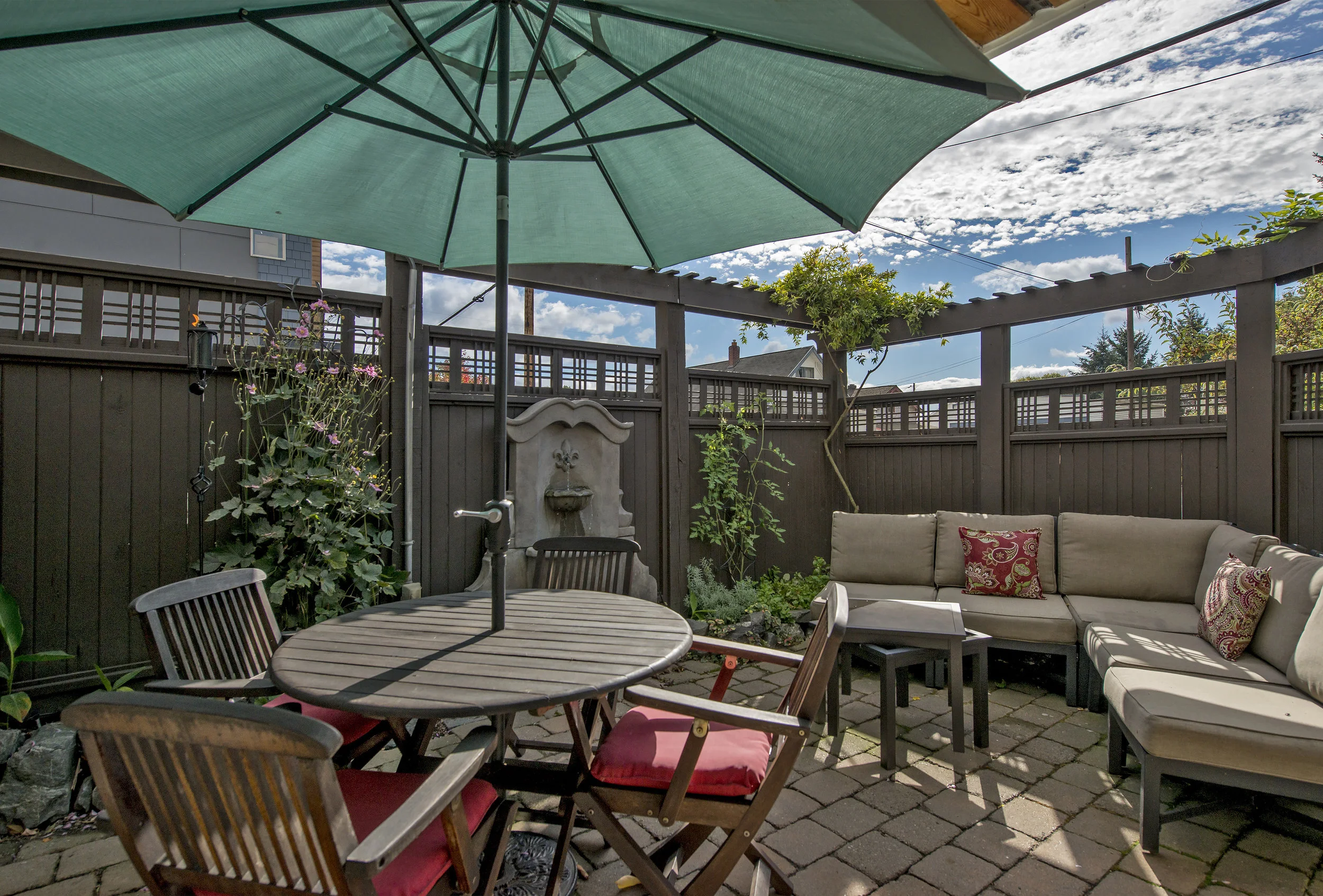 patio 1.jpg