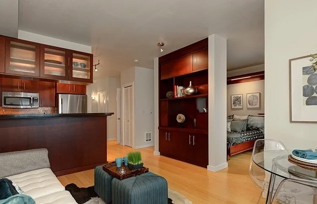 1026 NE 65th St | Seattle Sold for $350,000 Represented the Seller